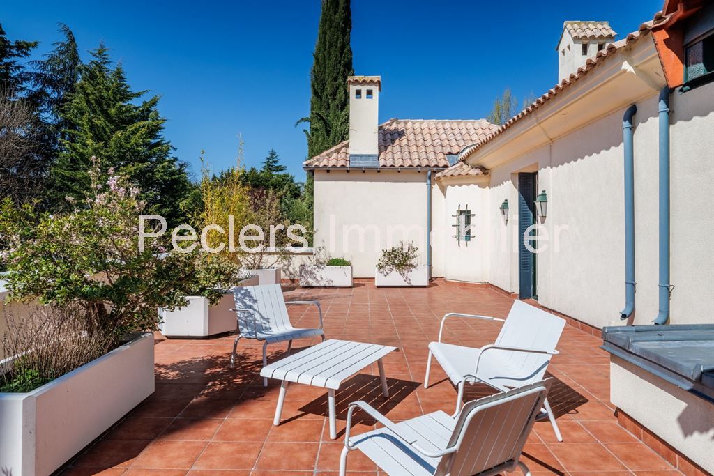 villa 9 pièces en vente sur GARCHES (92380) Vente Villa Garches 92380 440 m²