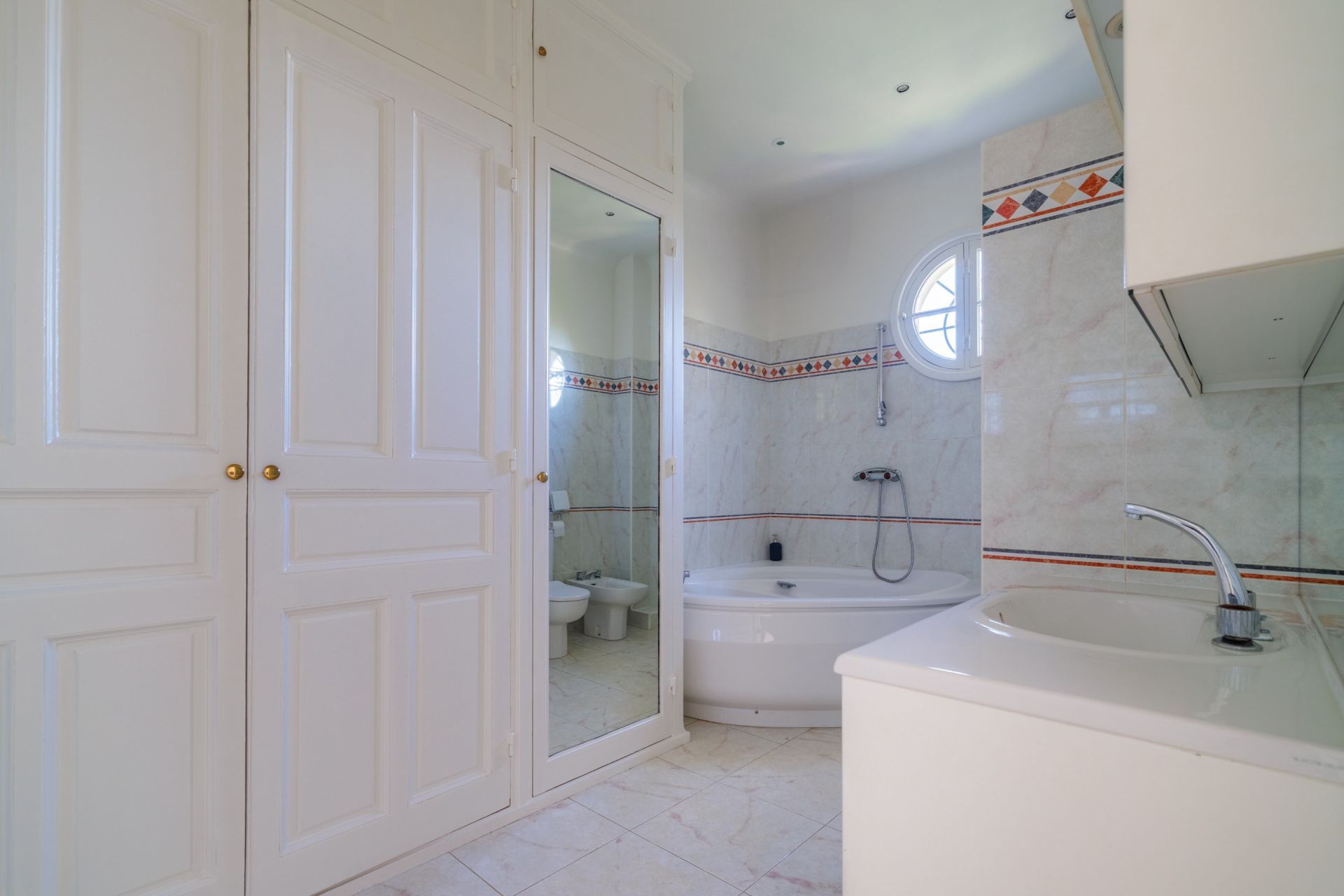 villa 9 pièces en vente sur GARCHES (92380) Vente Villa Garches 92380 440 m²