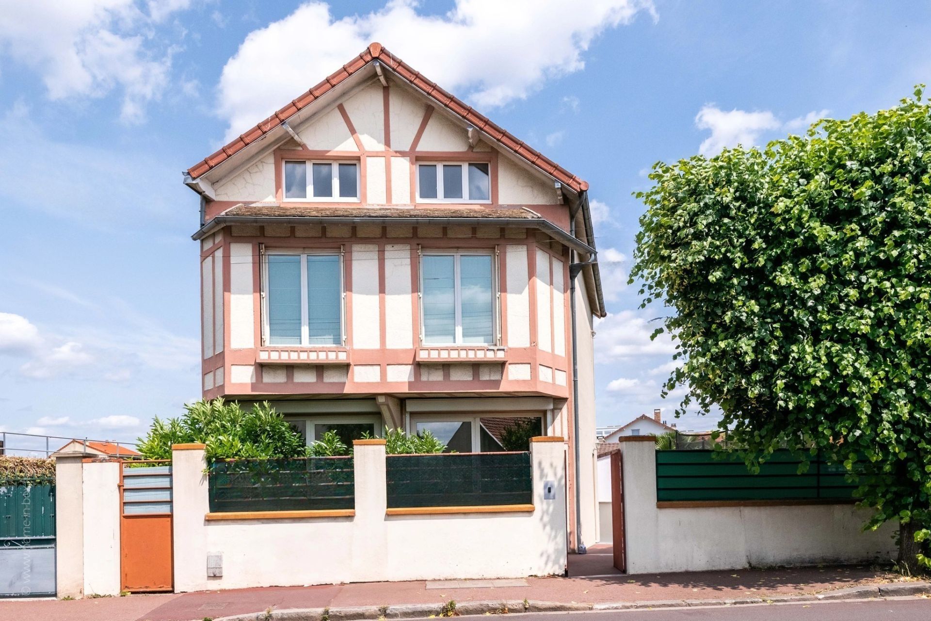 Vente Maison Rueil-Malmaison 92500 200 m²