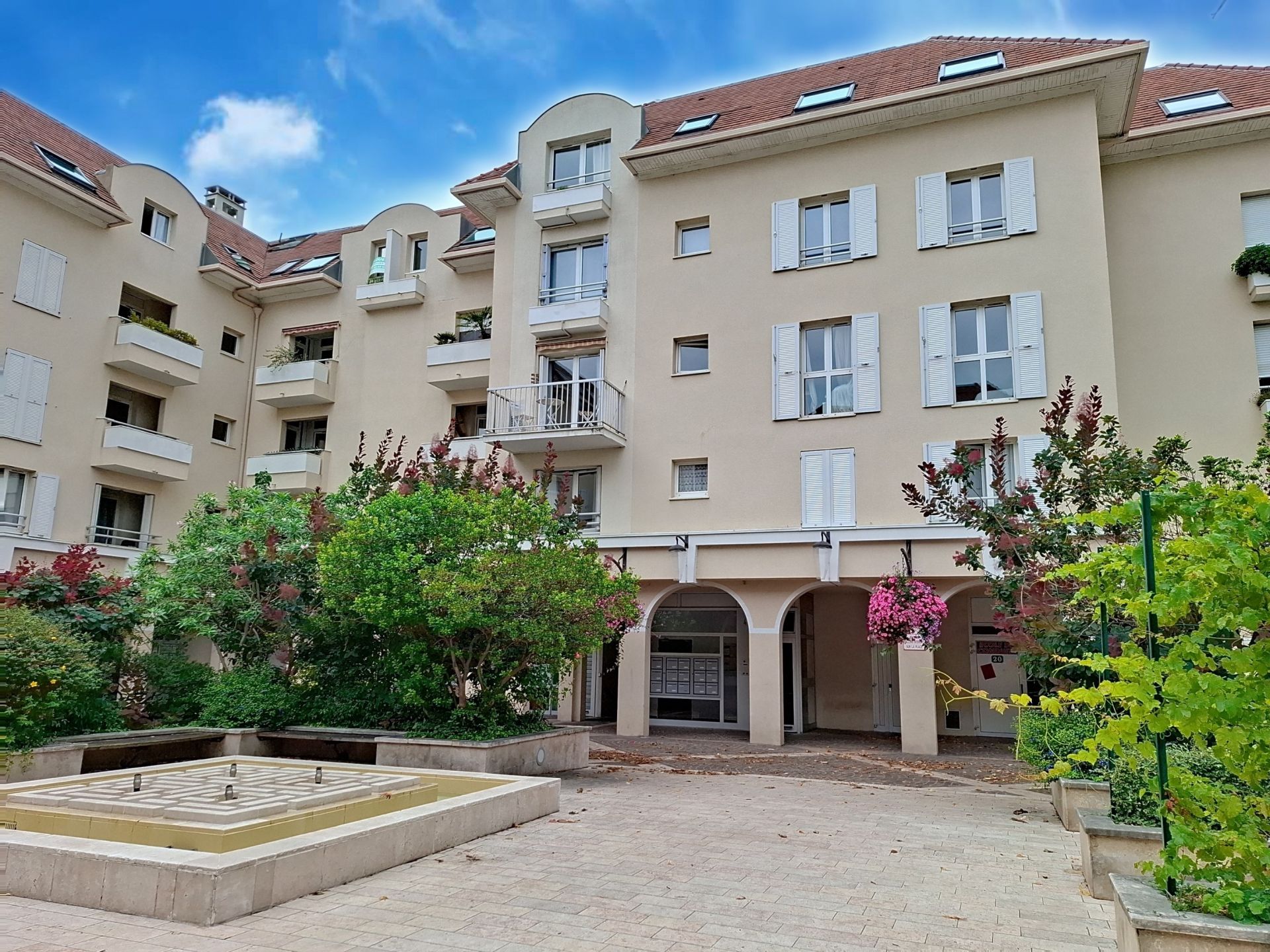 Location Appartement Rueil-Malmaison 92500 66.86 m²