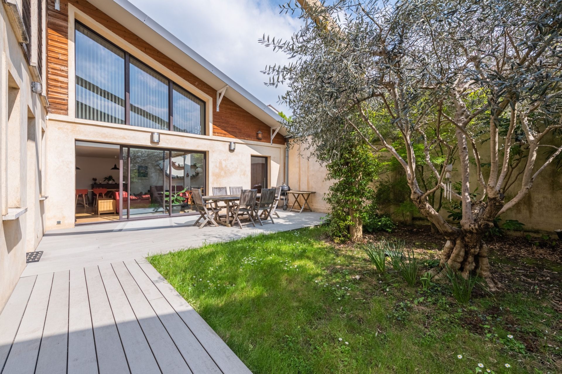 Acheter Maison 6&nbsp;Pièces 223.22&nbsp;m² Nanterre