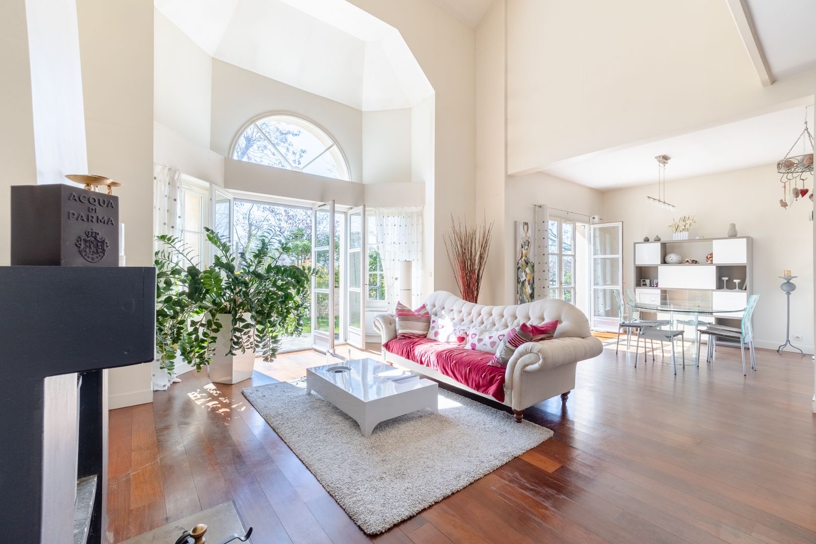 maison 6 Pièces en vente sur RUEIL MALMAISON (92500) Acheter Maison 6 Pièces 155.21 m² Rueil-Malmaison