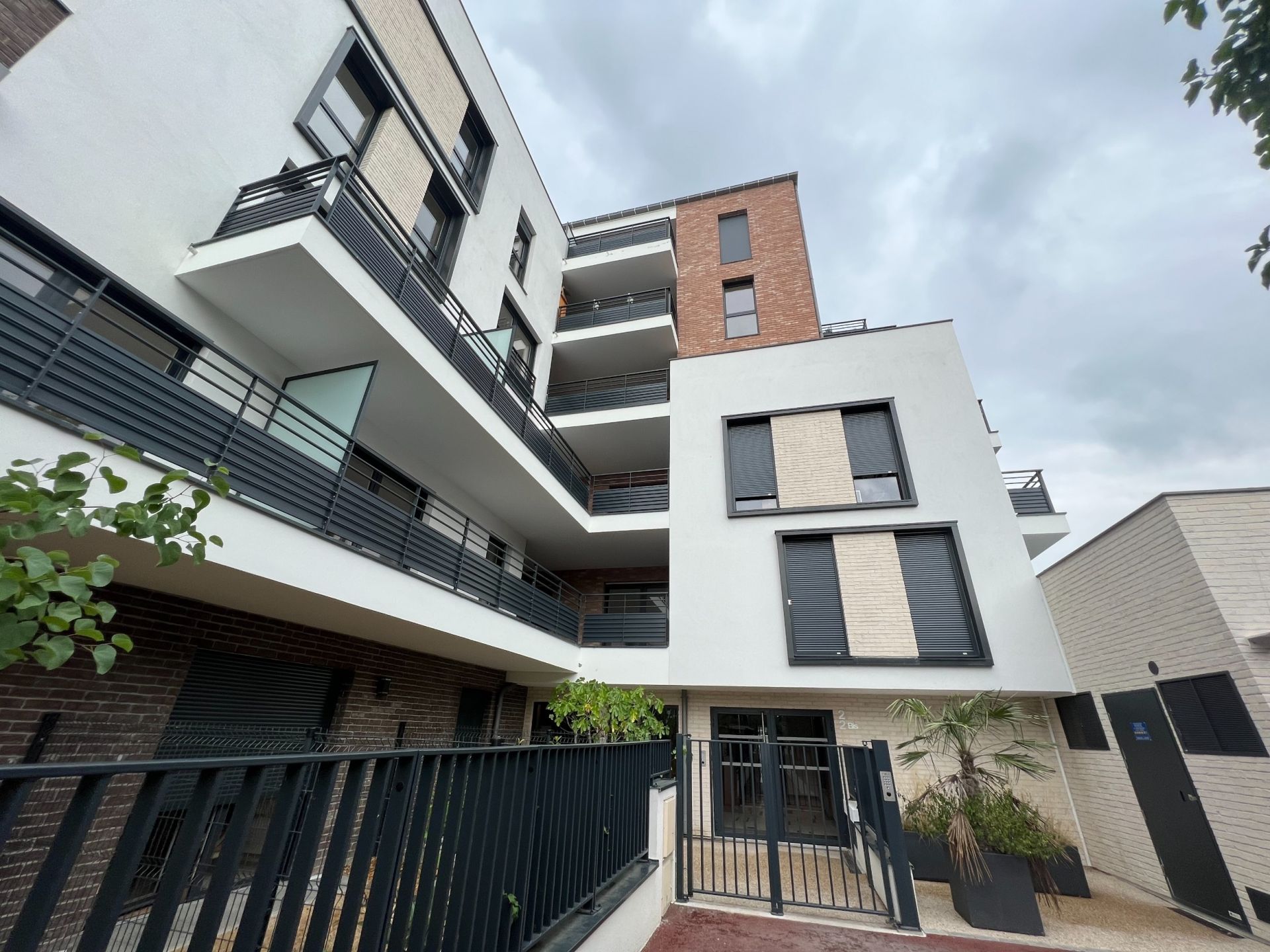 Louer Appartement 3&nbsp;Pièces 67.7&nbsp;m² Rueil-Malmaison