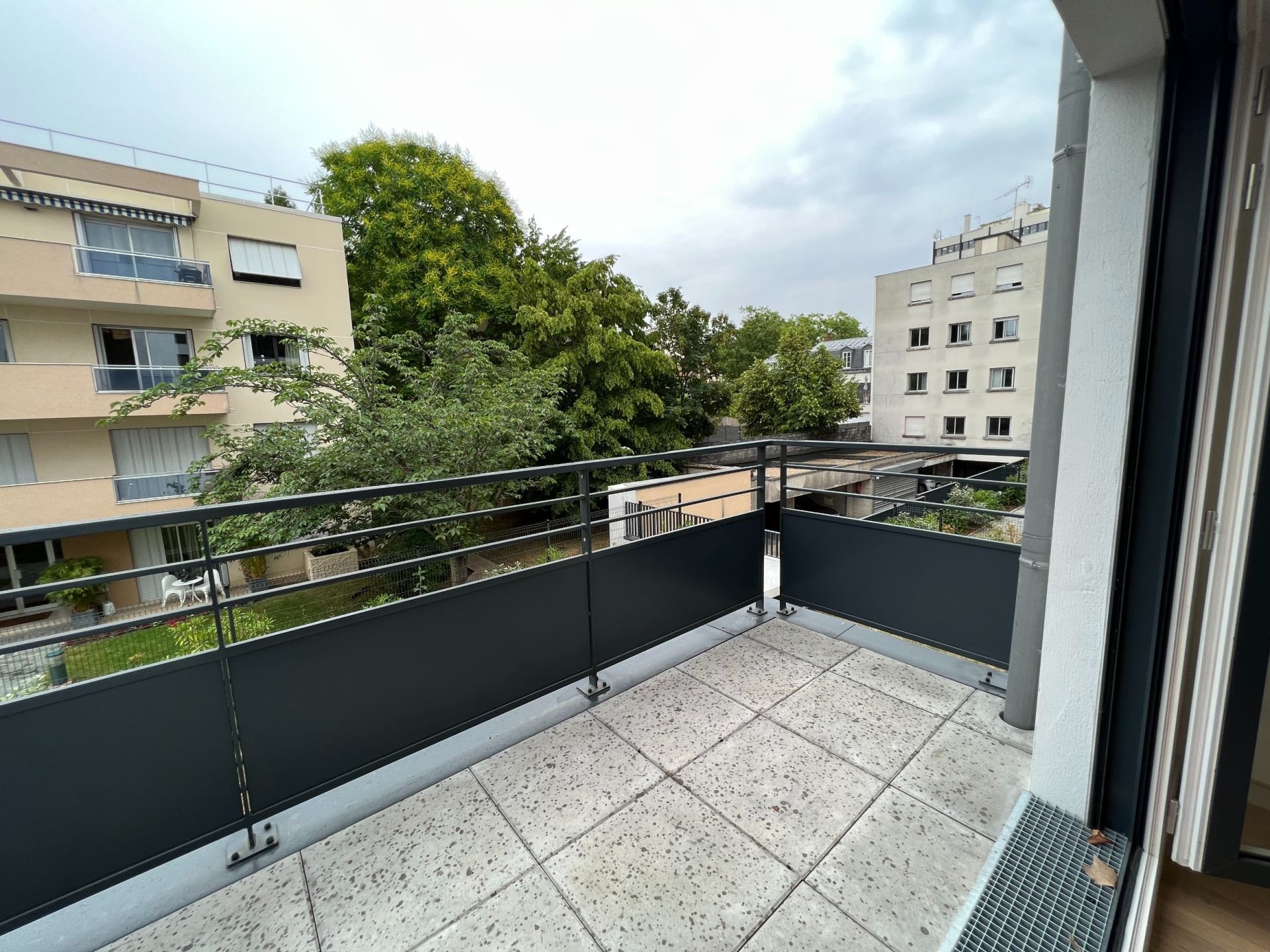 Louer Appartement 3&nbsp;Pièces 67.7&nbsp;m² Rueil-Malmaison
