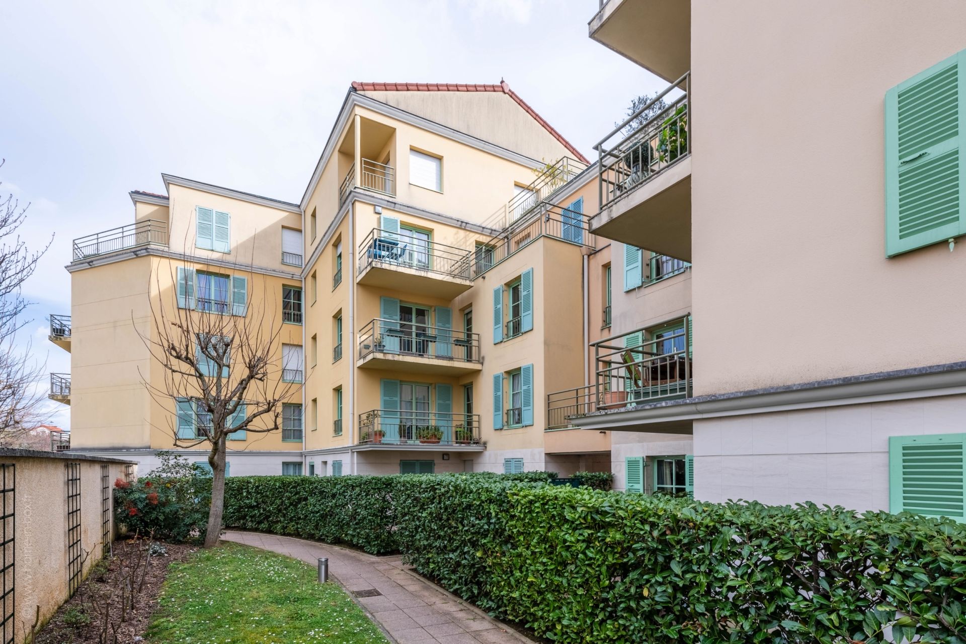 Acheter Appartement 5&nbsp;Pièces 109.09&nbsp;m² Rueil-Malmaison