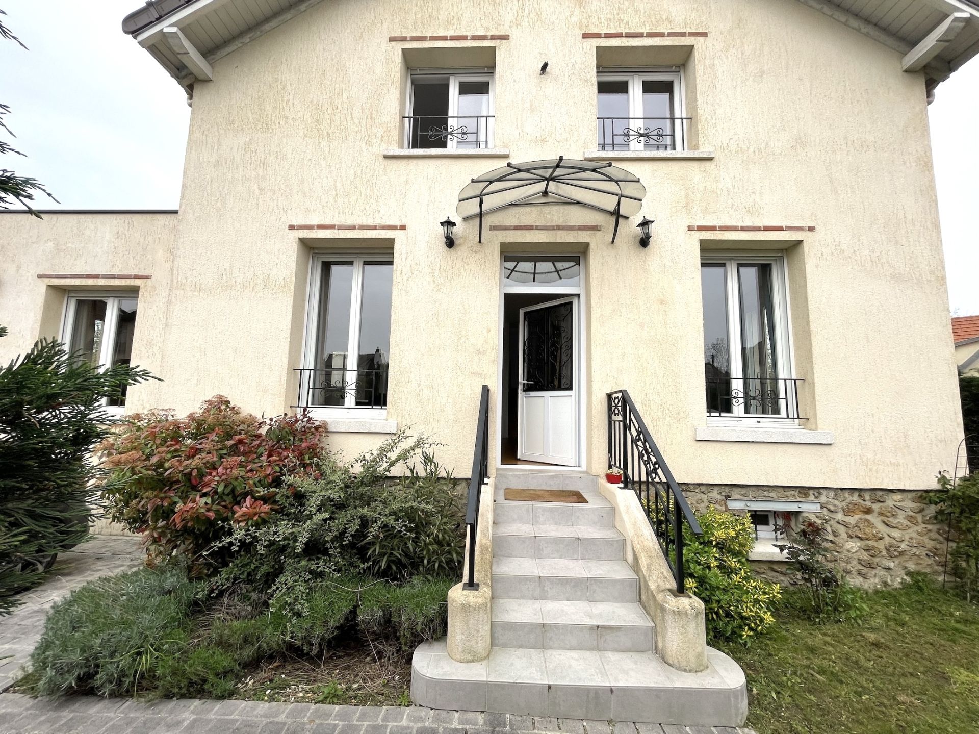 Acheter Maison 6&nbsp;Pièces 112&nbsp;m² Rueil-Malmaison