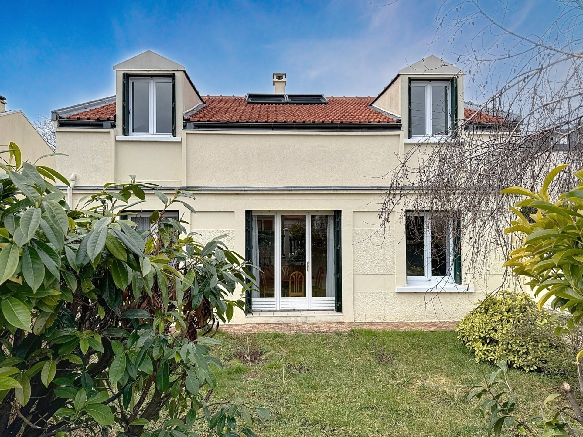 Acheter Maison 6&nbsp;Pièces 150&nbsp;m² Rueil-Malmaison