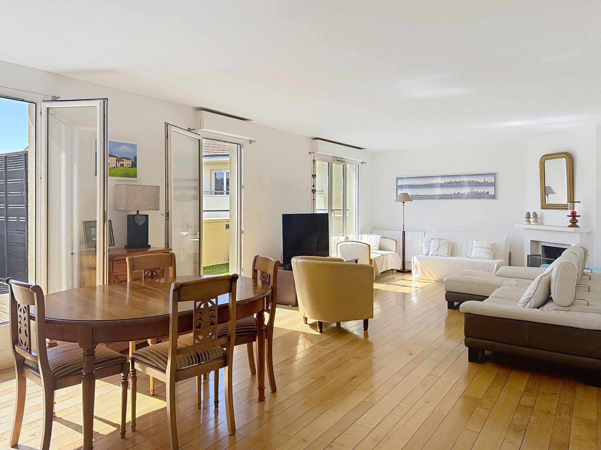 Acheter Appartement 6&nbsp;Pièces 135.79&nbsp;m² Rueil-Malmaison