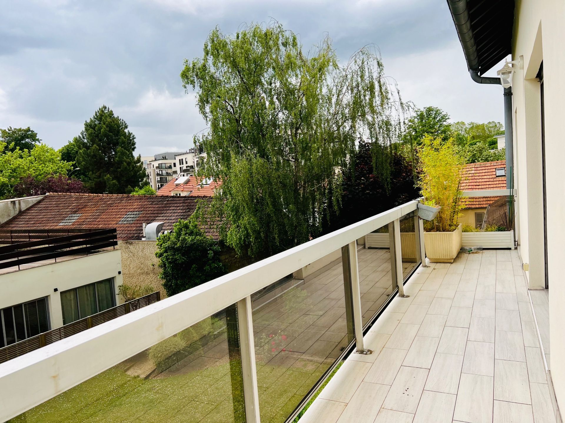 appartement 5 Pièces en location sur RUEIL MALMAISON (92500) Louer Appartement 5 Pièces 102.8 m² Rueil-Malmaison