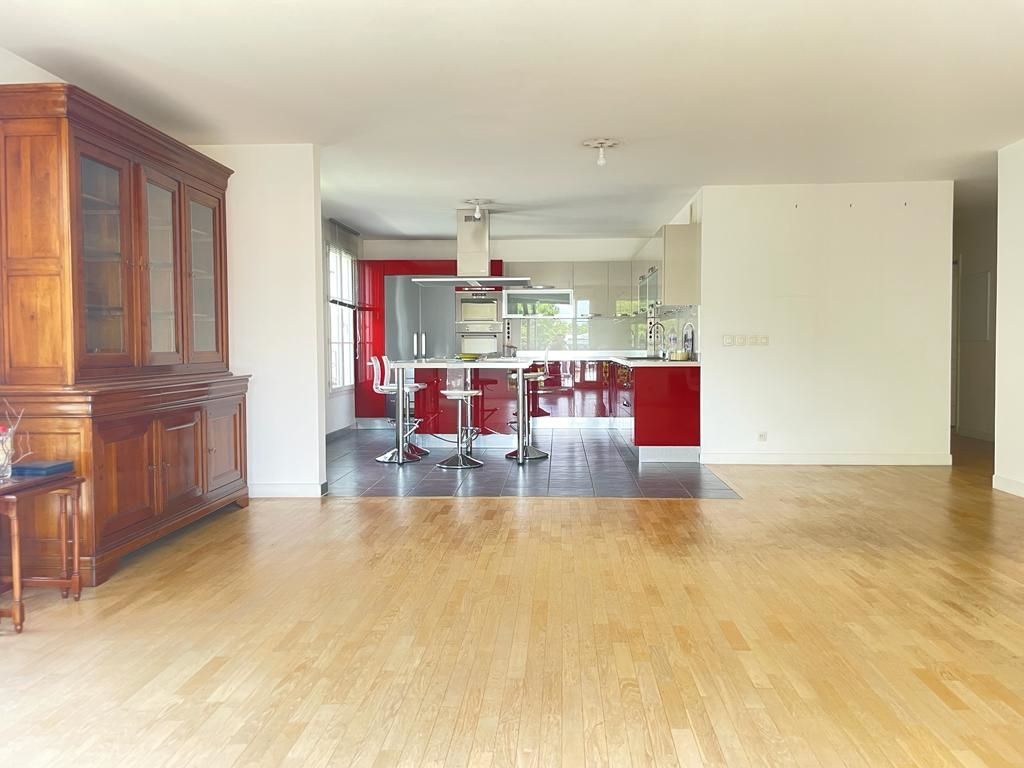 Acheter Appartement 7 Pièces 166.86 m² Rueil-Malmaison
