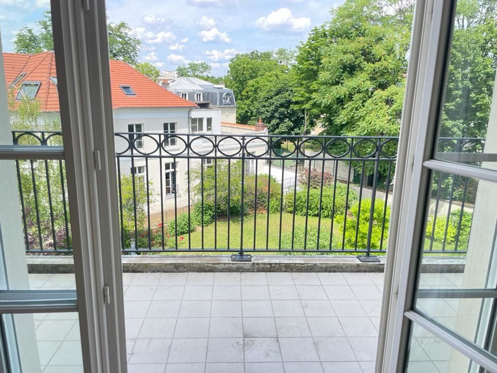 Acheter Appartement 7 Pièces 166.86 m² Rueil-Malmaison