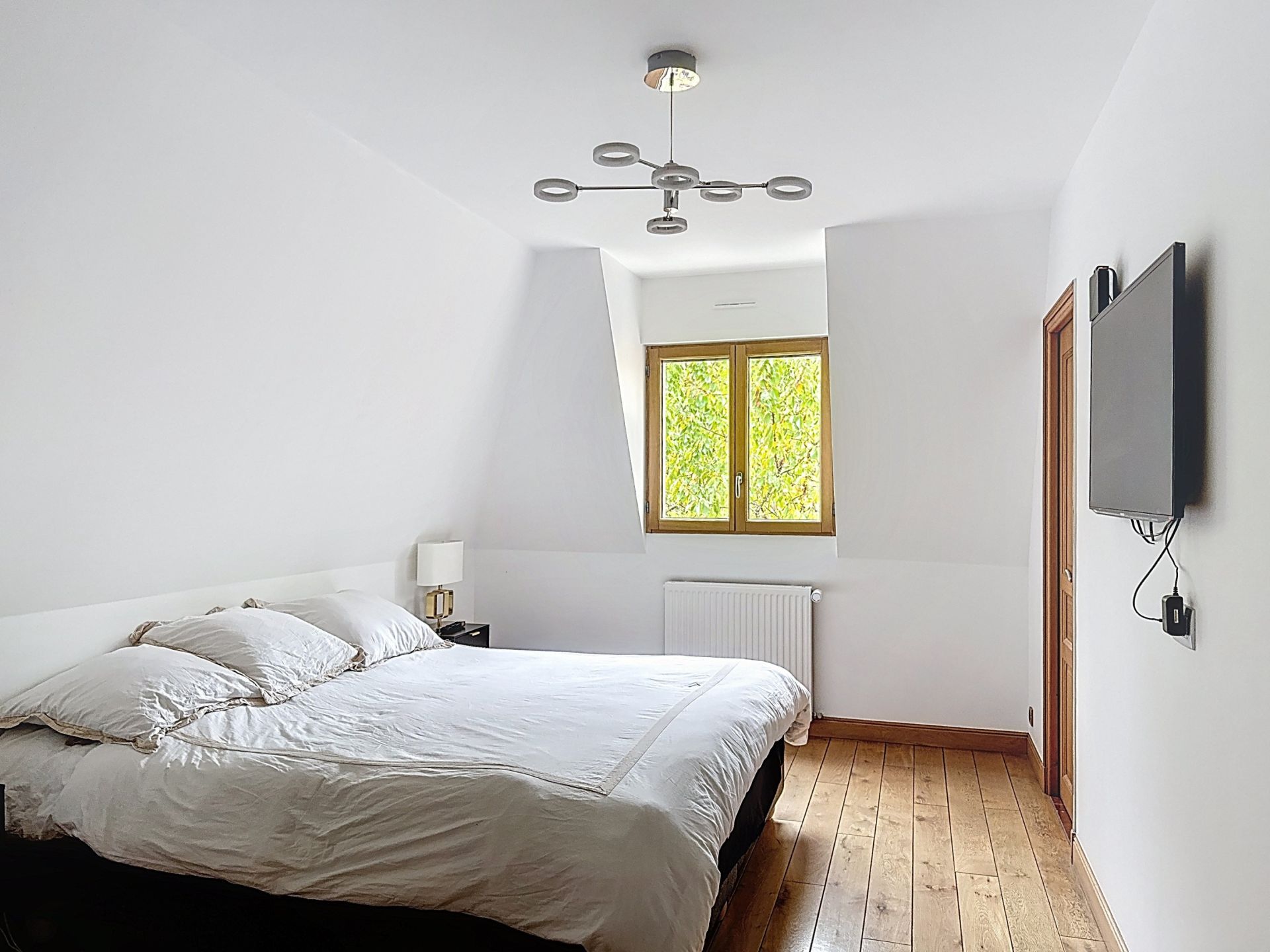 Acheter Maison 6 Pièces 192.43 m² Rueil-Malmaison