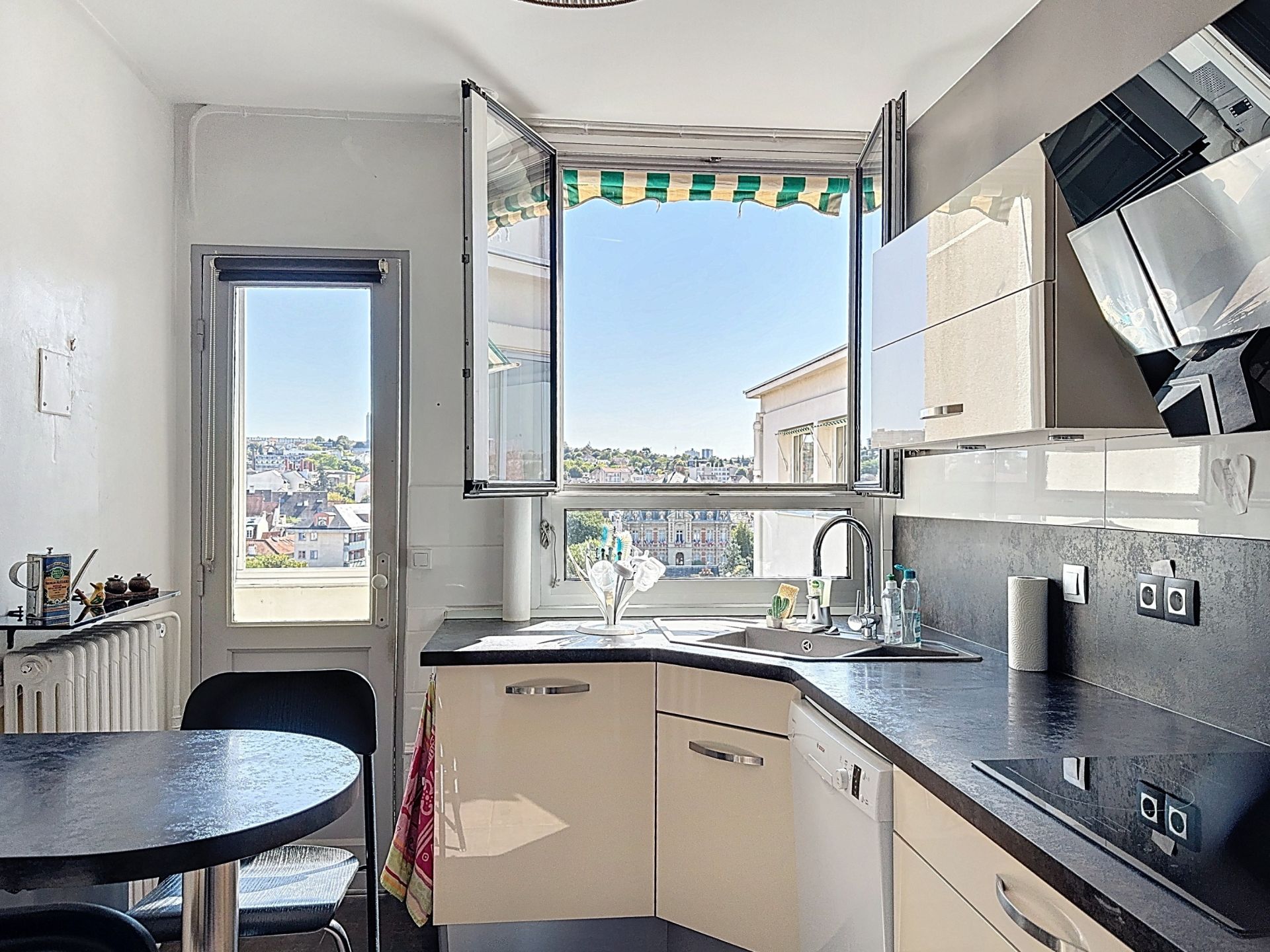 Acheter Appartement 4&nbsp;Pièces 93.87&nbsp;m² Rueil-Malmaison