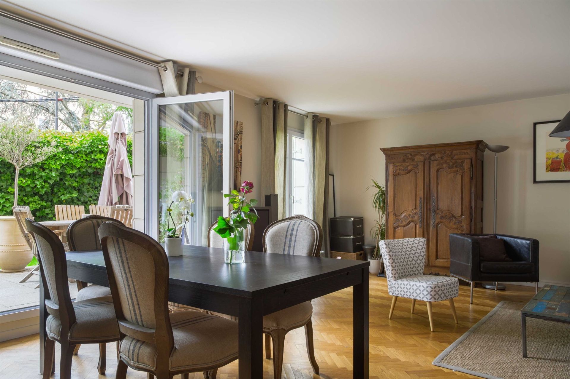 Acheter Appartement 5&nbsp;Pièces 100&nbsp;m² Rueil-Malmaison