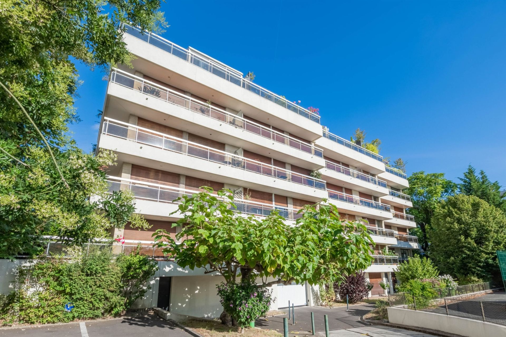 Acheter Appartement 4&nbsp;Pièces 101&nbsp;m² Suresnes