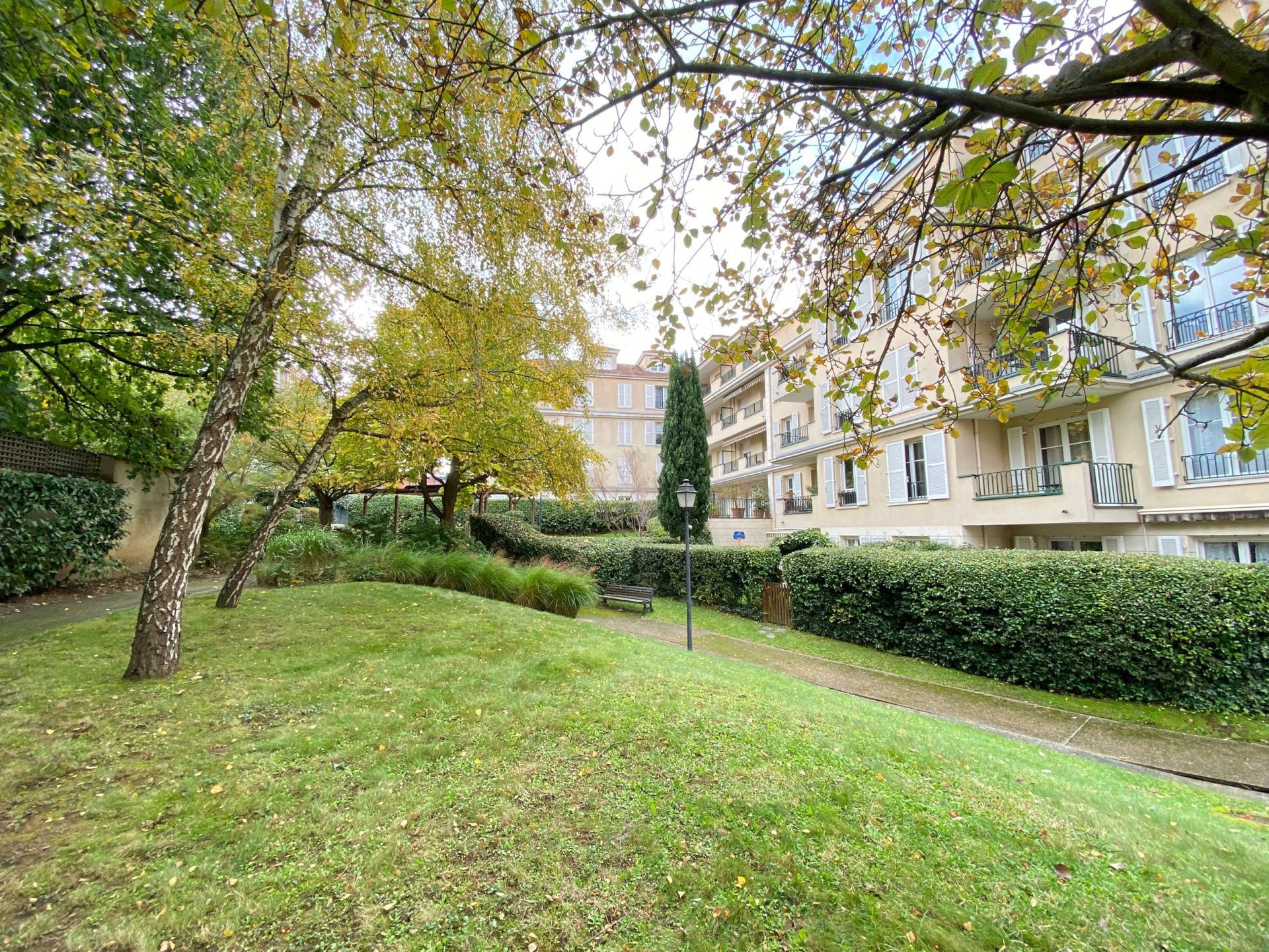 Acheter Appartement 5 Pièces 117 m² Rueil-Malmaison