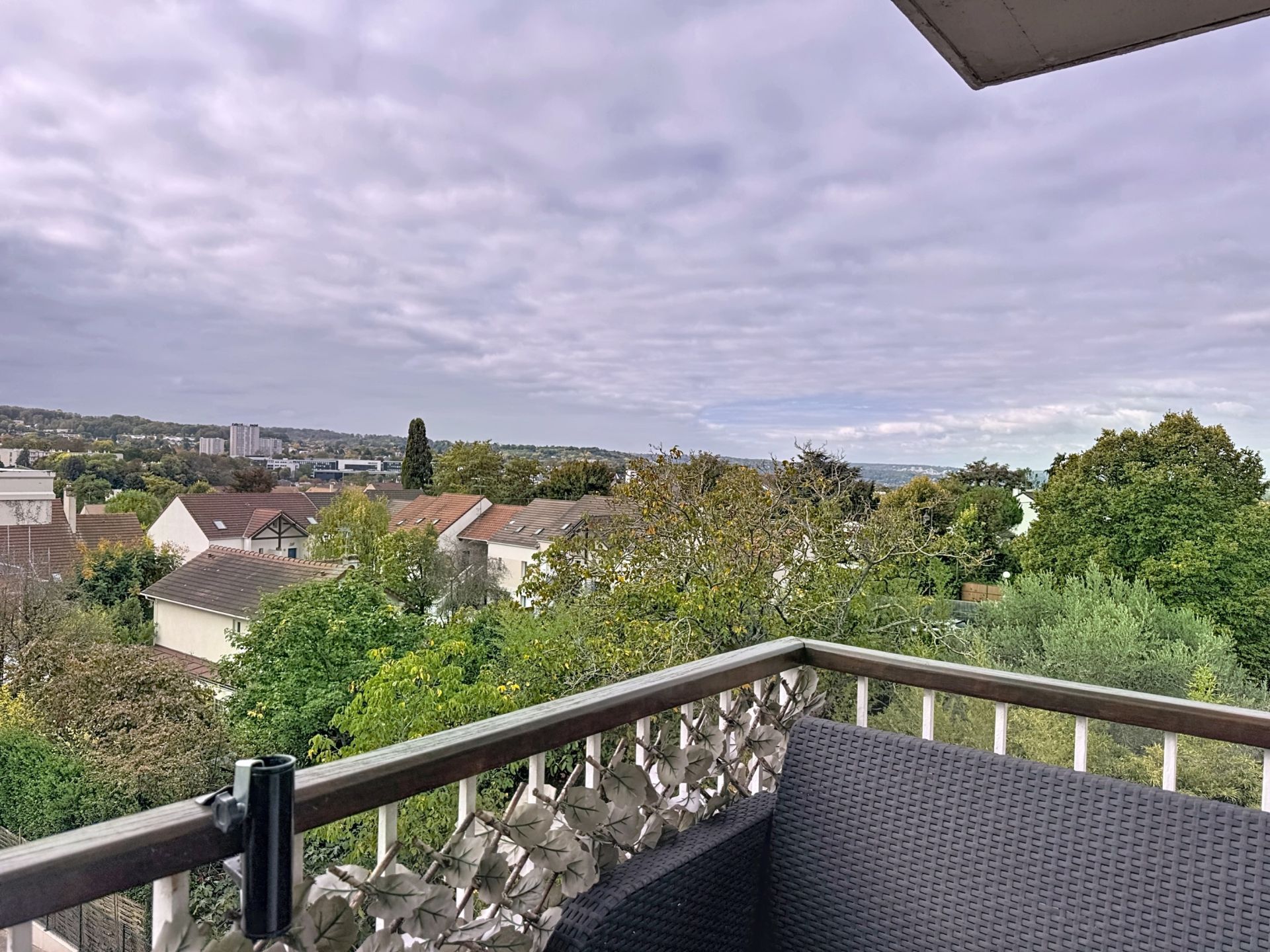 Acheter Appartement 6 Pièces 109.37 m² Rueil-Malmaison