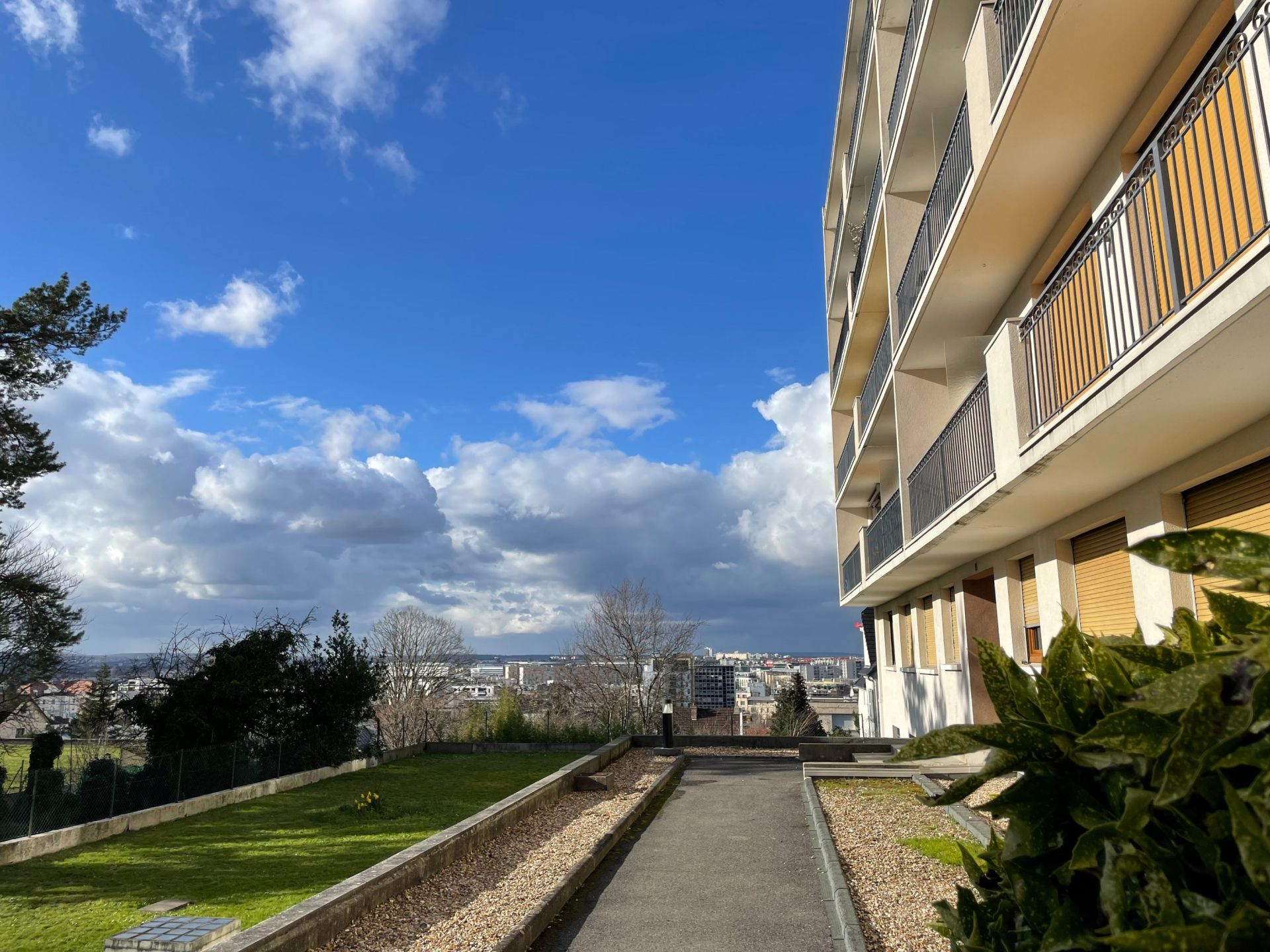 Acheter Appartement 3&nbsp;Pièces 76.1&nbsp;m² Rueil-Malmaison