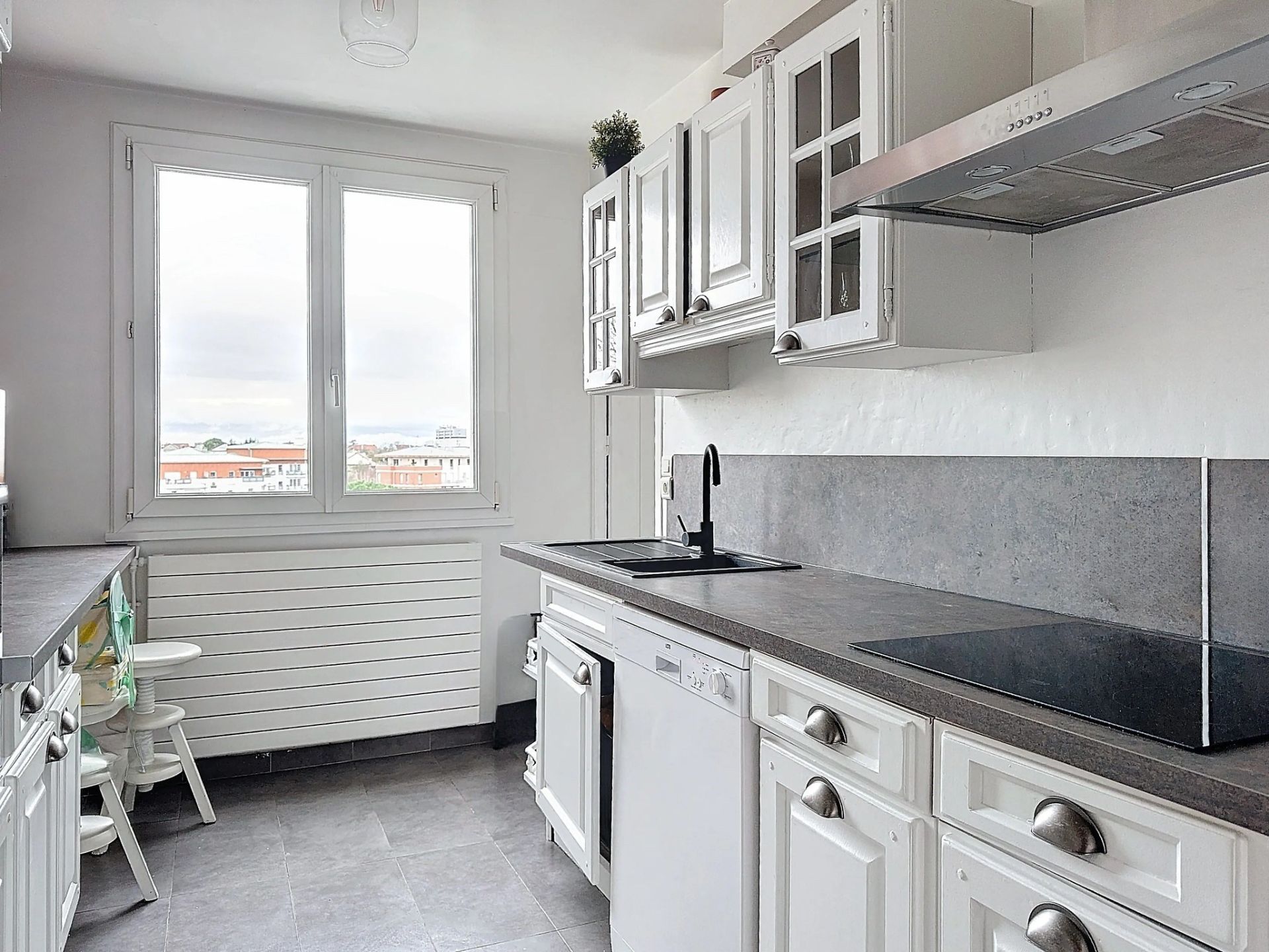 Acheter Appartement 4&nbsp;Pièces 82.41&nbsp;m² Rueil-Malmaison