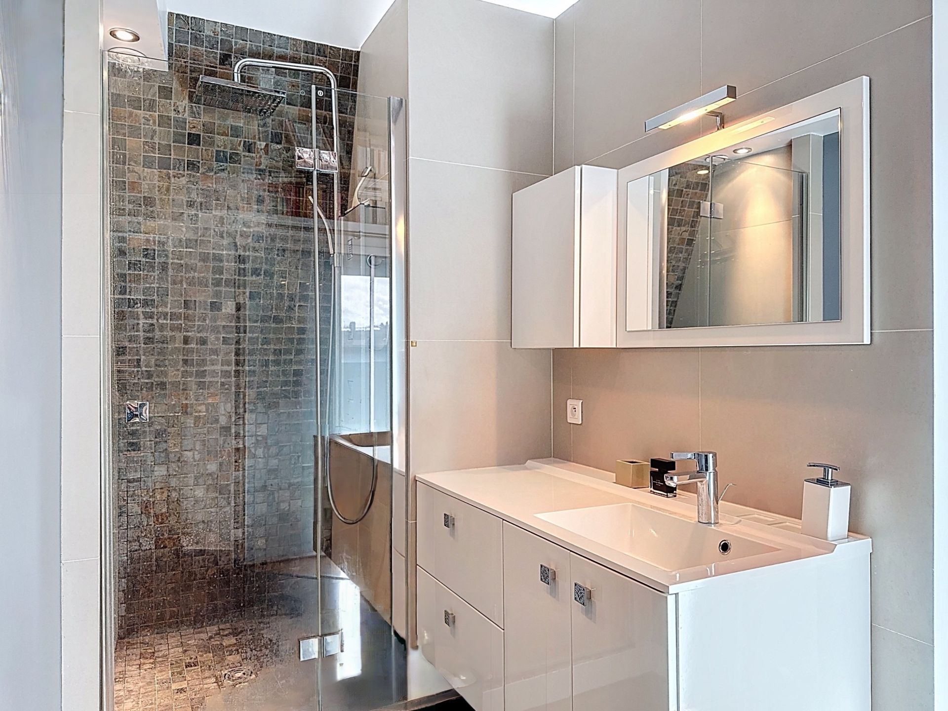 Acheter Appartement 5&nbsp;Pièces 114.11&nbsp;m² Rueil-Malmaison