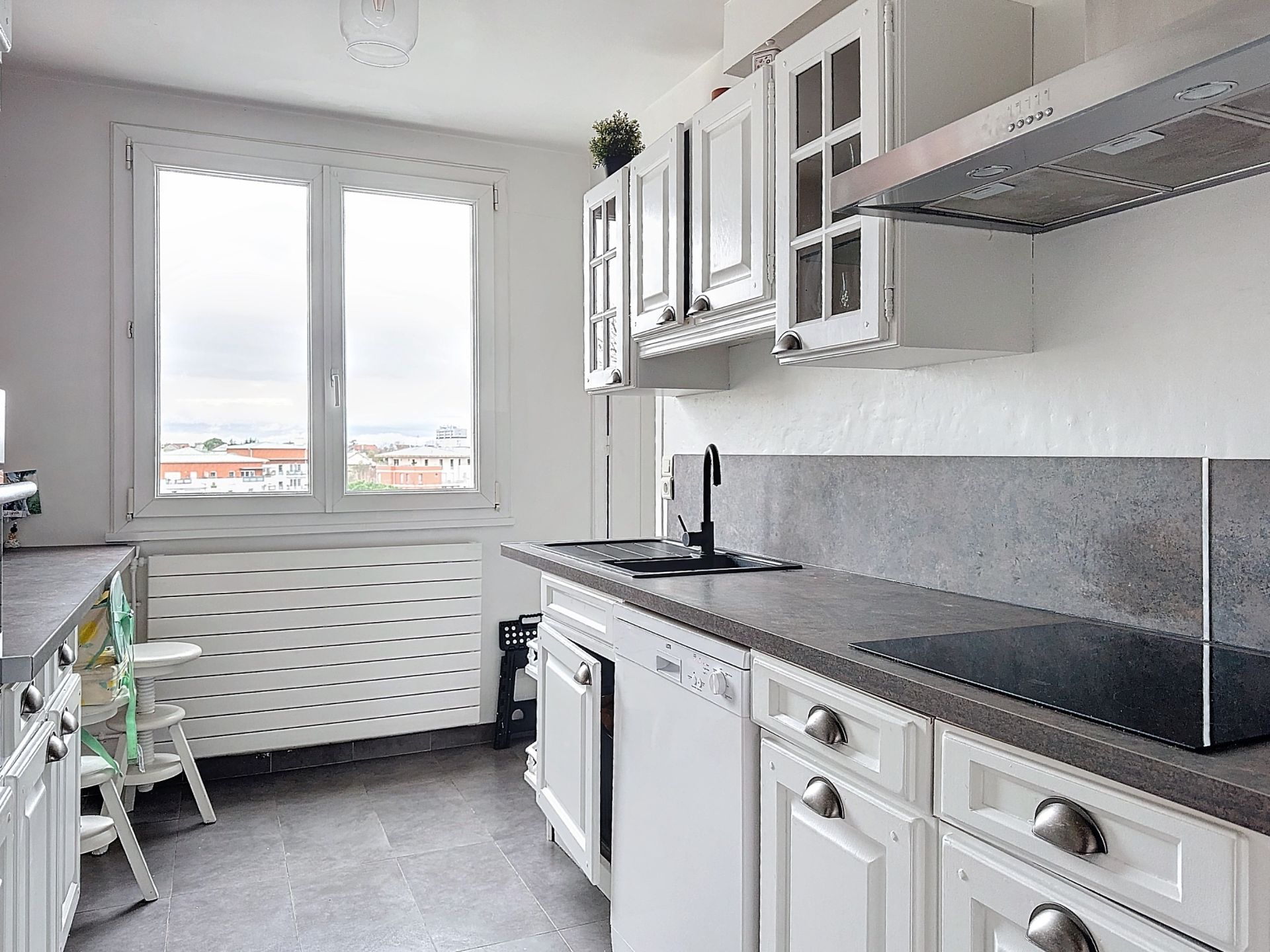 Acheter Appartement 4&nbsp;Pièces 82.41&nbsp;m² Rueil-Malmaison