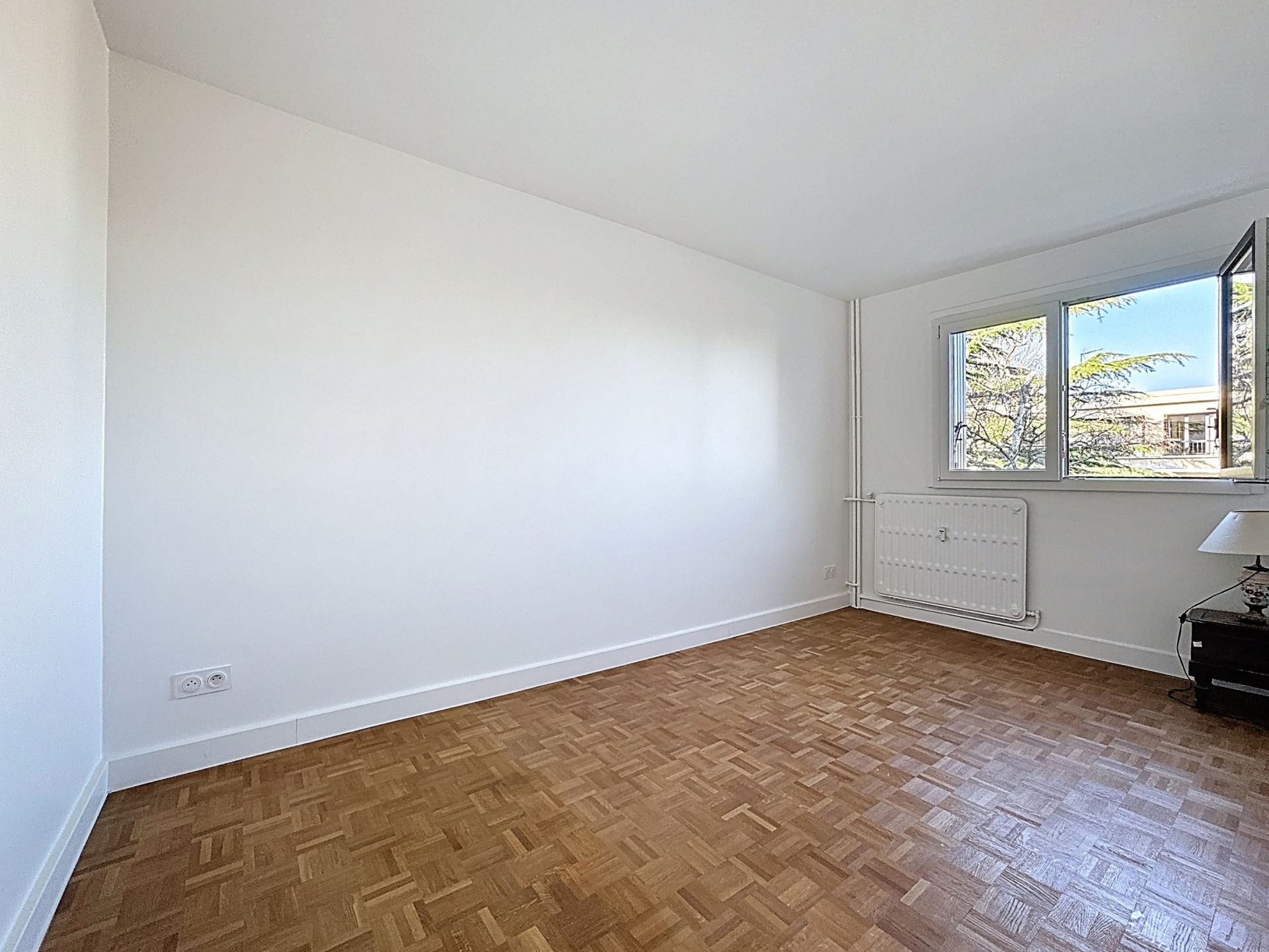 Acheter Appartement 5&nbsp;Pièces 103.87&nbsp;m² Rueil-Malmaison