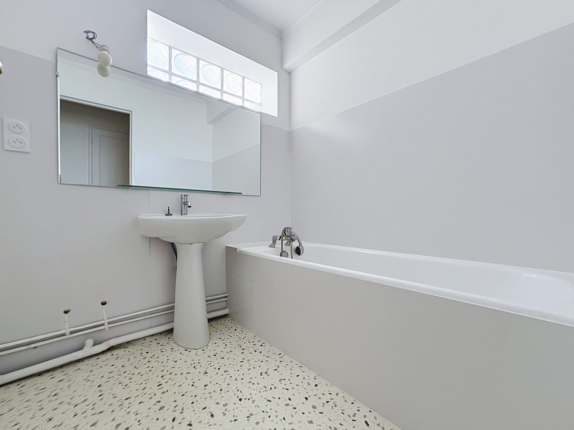 Acheter Appartement 5&nbsp;Pièces 103.87&nbsp;m² Rueil-Malmaison