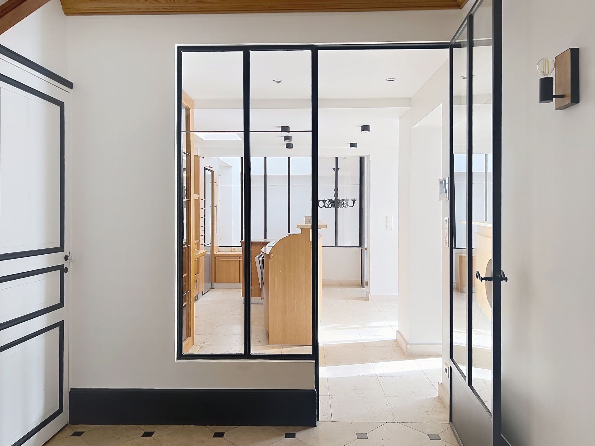 Louer Maison 8&nbsp;Pièces 238.79&nbsp;m² Rueil-Malmaison