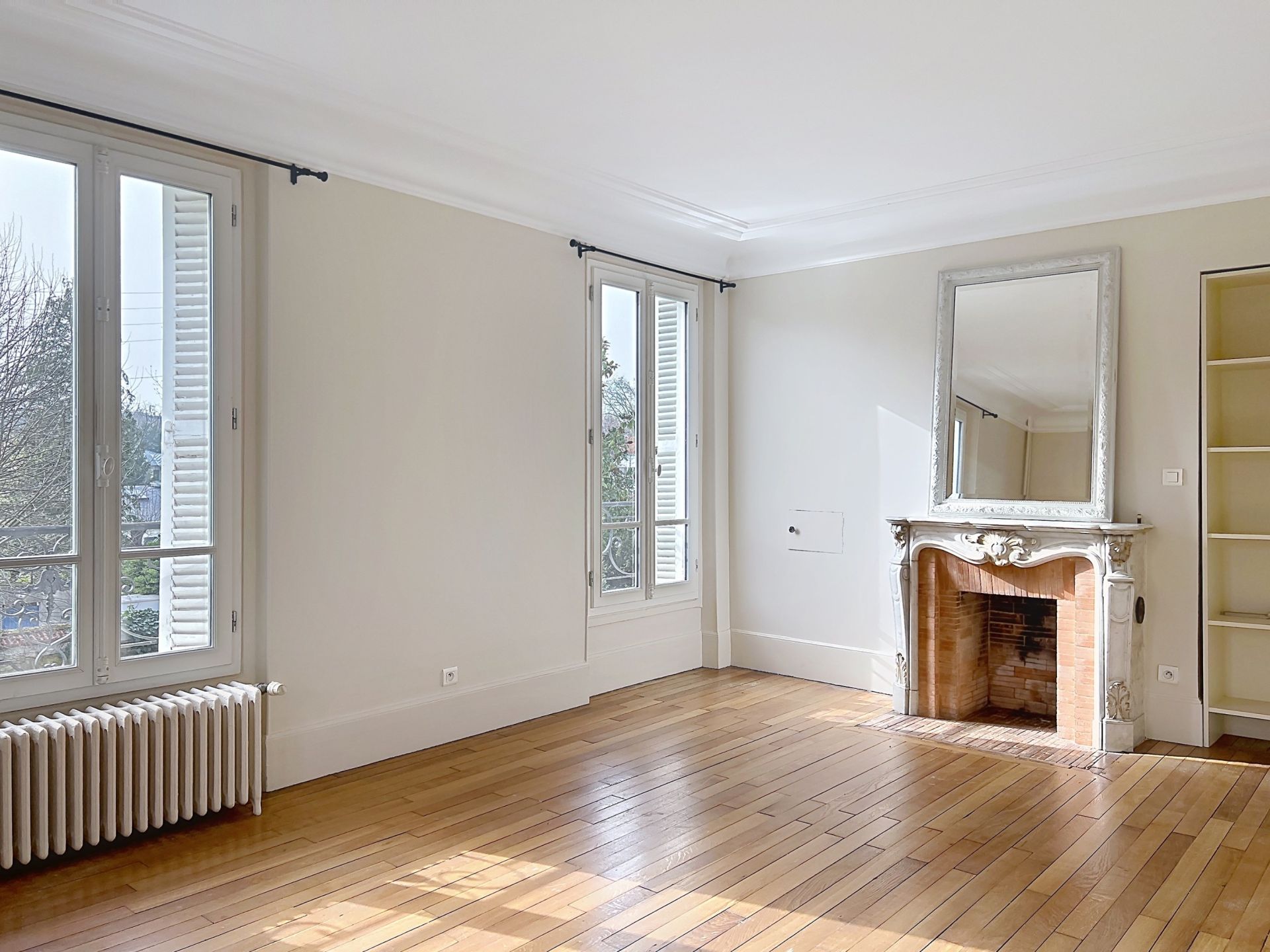 Louer Maison 8&nbsp;Pièces 238.79&nbsp;m² Rueil-Malmaison