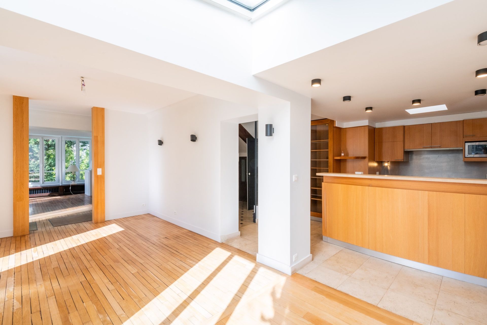 Louer Maison 8&nbsp;Pièces 238.79&nbsp;m² Rueil-Malmaison