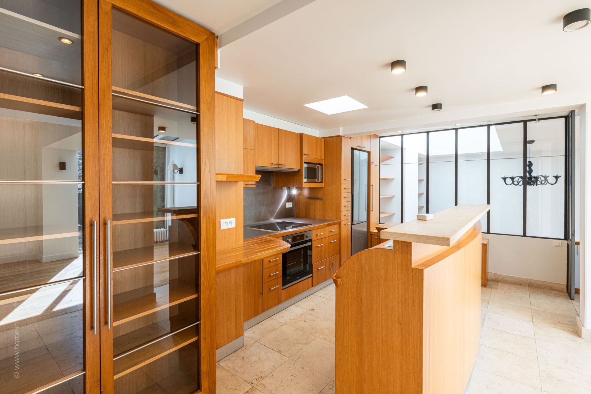 Louer Maison 8&nbsp;Pièces 238.79&nbsp;m² Rueil-Malmaison