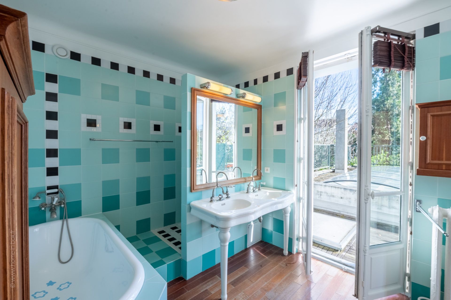 Louer Maison 8&nbsp;Pièces 238.79&nbsp;m² Rueil-Malmaison