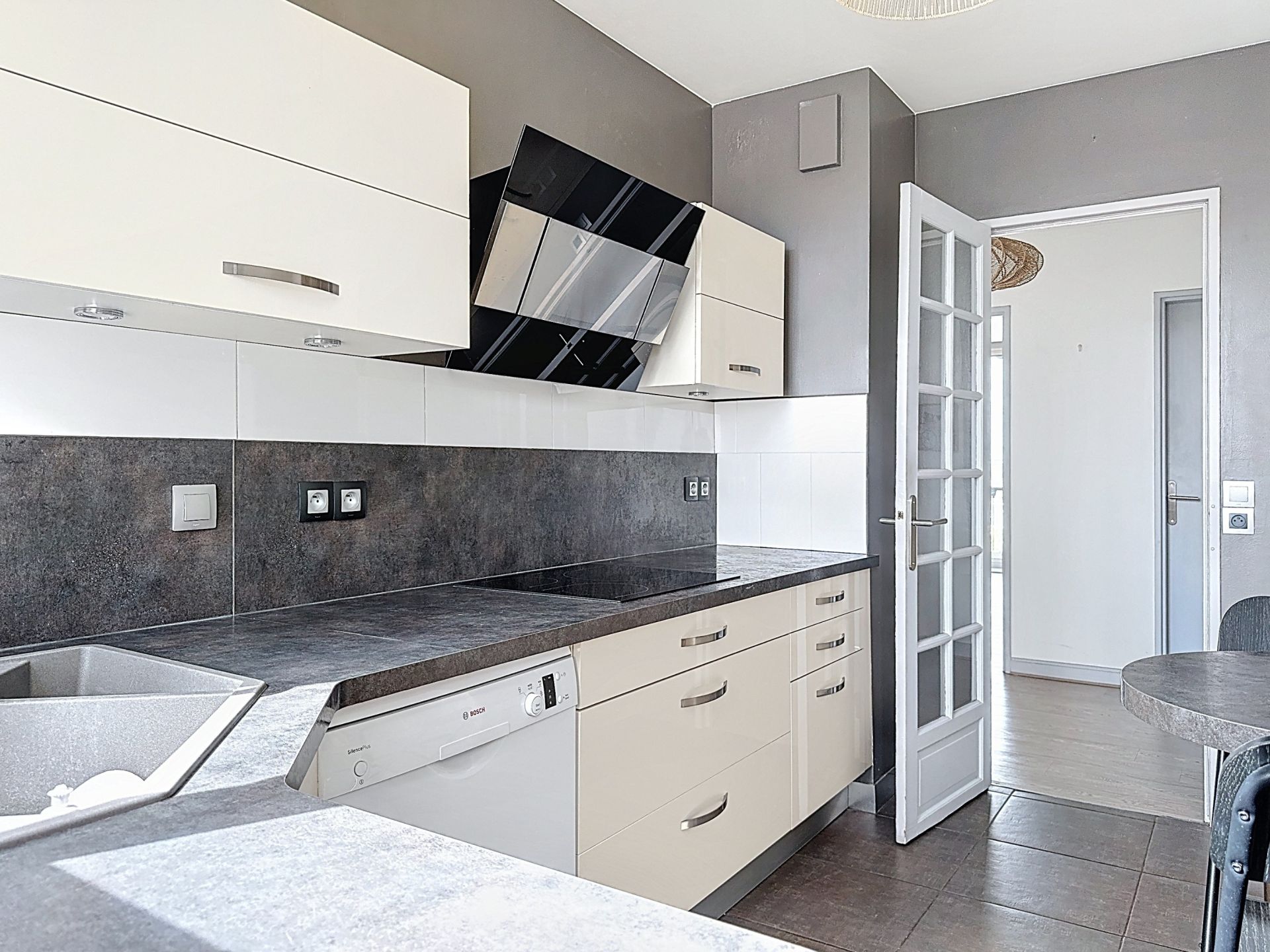 Acheter Appartement 4&nbsp;Pièces 93.87&nbsp;m² Rueil-Malmaison