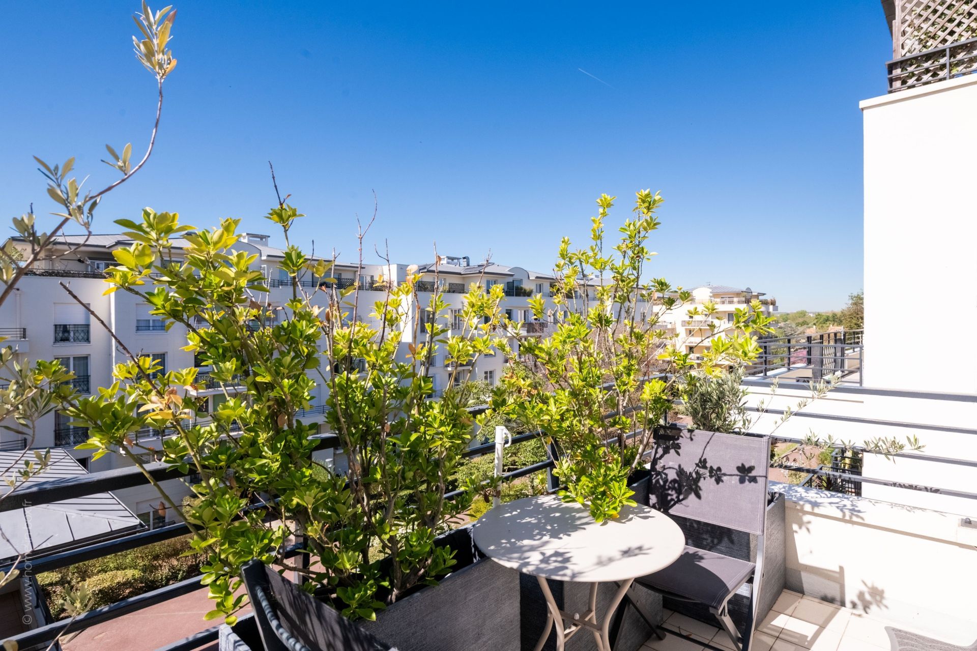 Acheter Appartement 4&nbsp;Pièces 93.14&nbsp;m² Rueil-Malmaison