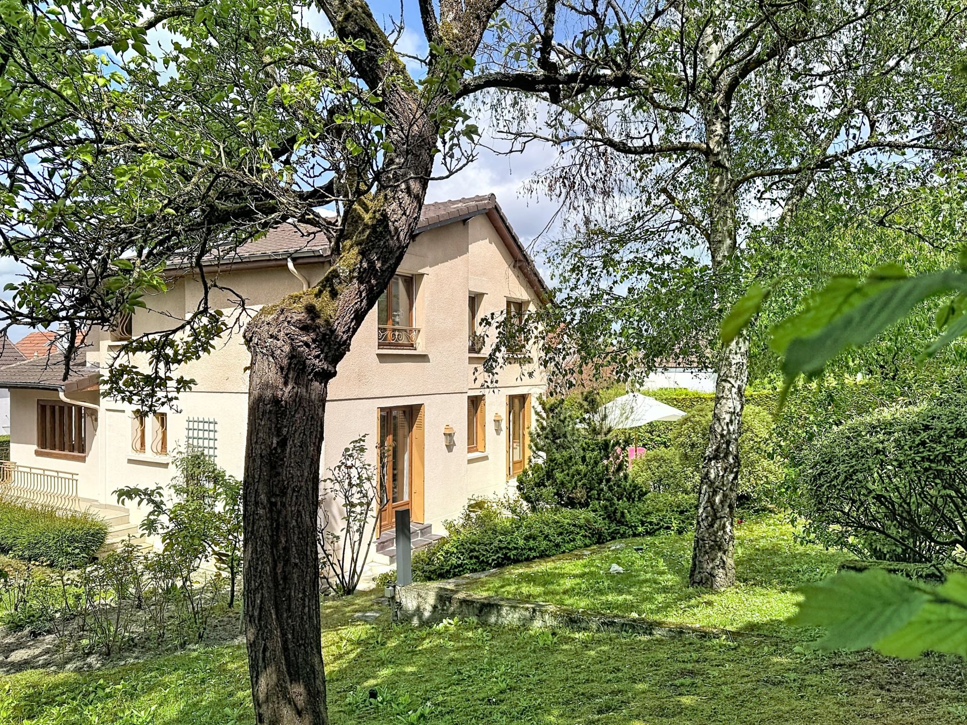 Acheter Maison 7&nbsp;Pièces 171.94&nbsp;m² Rueil-Malmaison