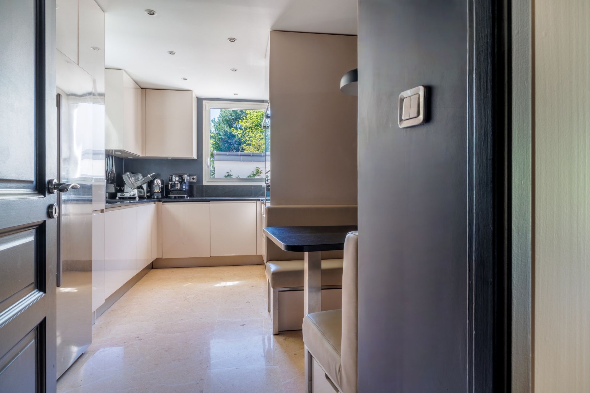 Acheter Maison 9&nbsp;Pièces 204.99&nbsp;m² Rueil-Malmaison