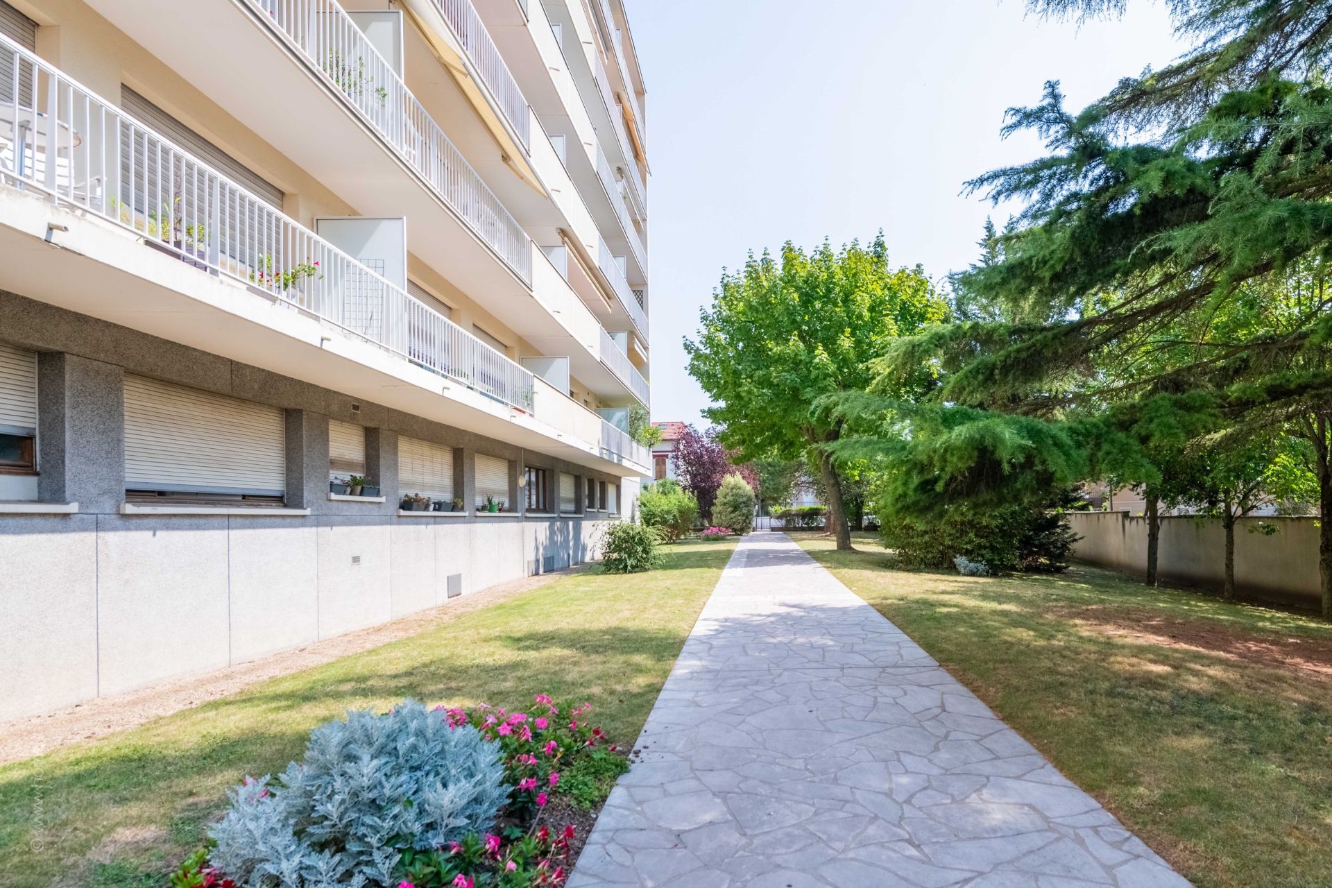 Acheter Appartement 4&nbsp;Pièces 83.73&nbsp;m² Rueil-Malmaison