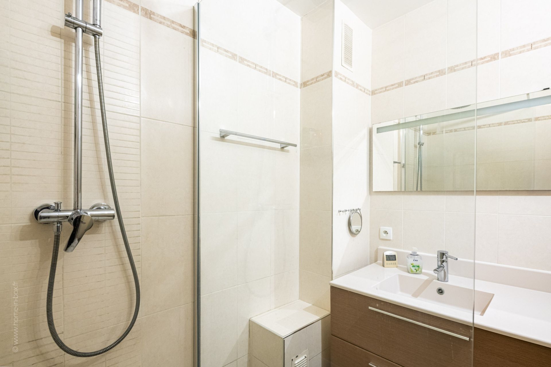 Acheter Appartement 4&nbsp;Pièces 77.18&nbsp;m² Rueil-Malmaison