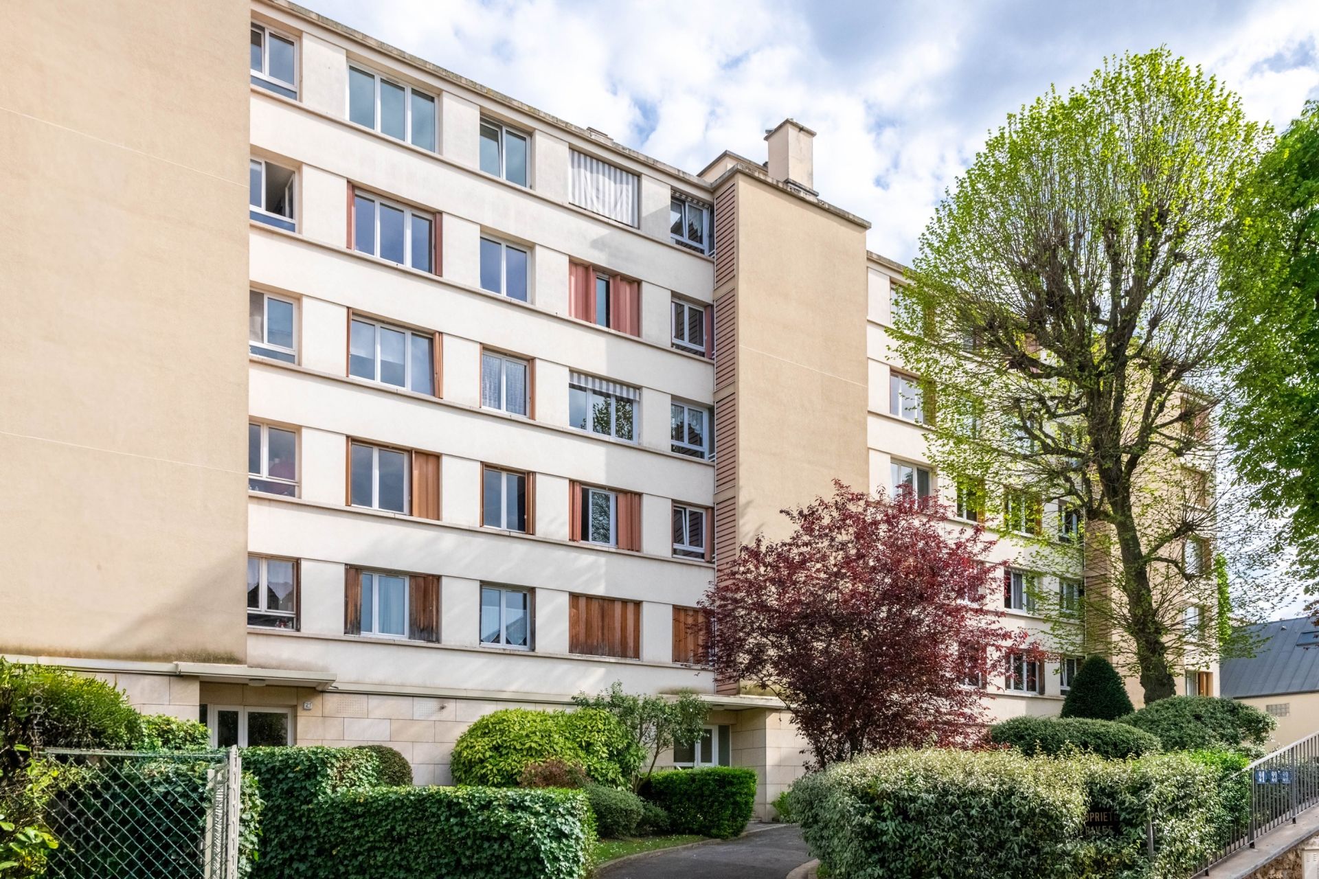 Acheter Appartement 4&nbsp;Pièces 77.18&nbsp;m² Rueil-Malmaison