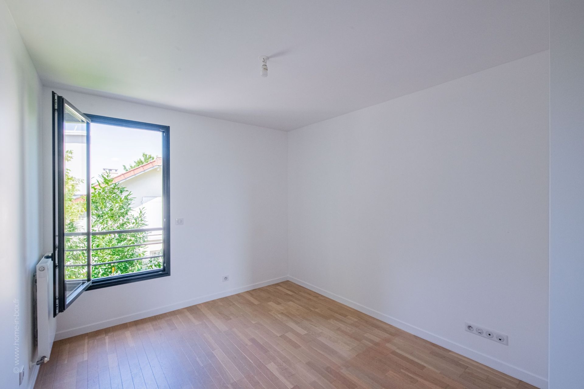 Louer Maison 5&nbsp;Pièces 128.36&nbsp;m² Rueil-Malmaison