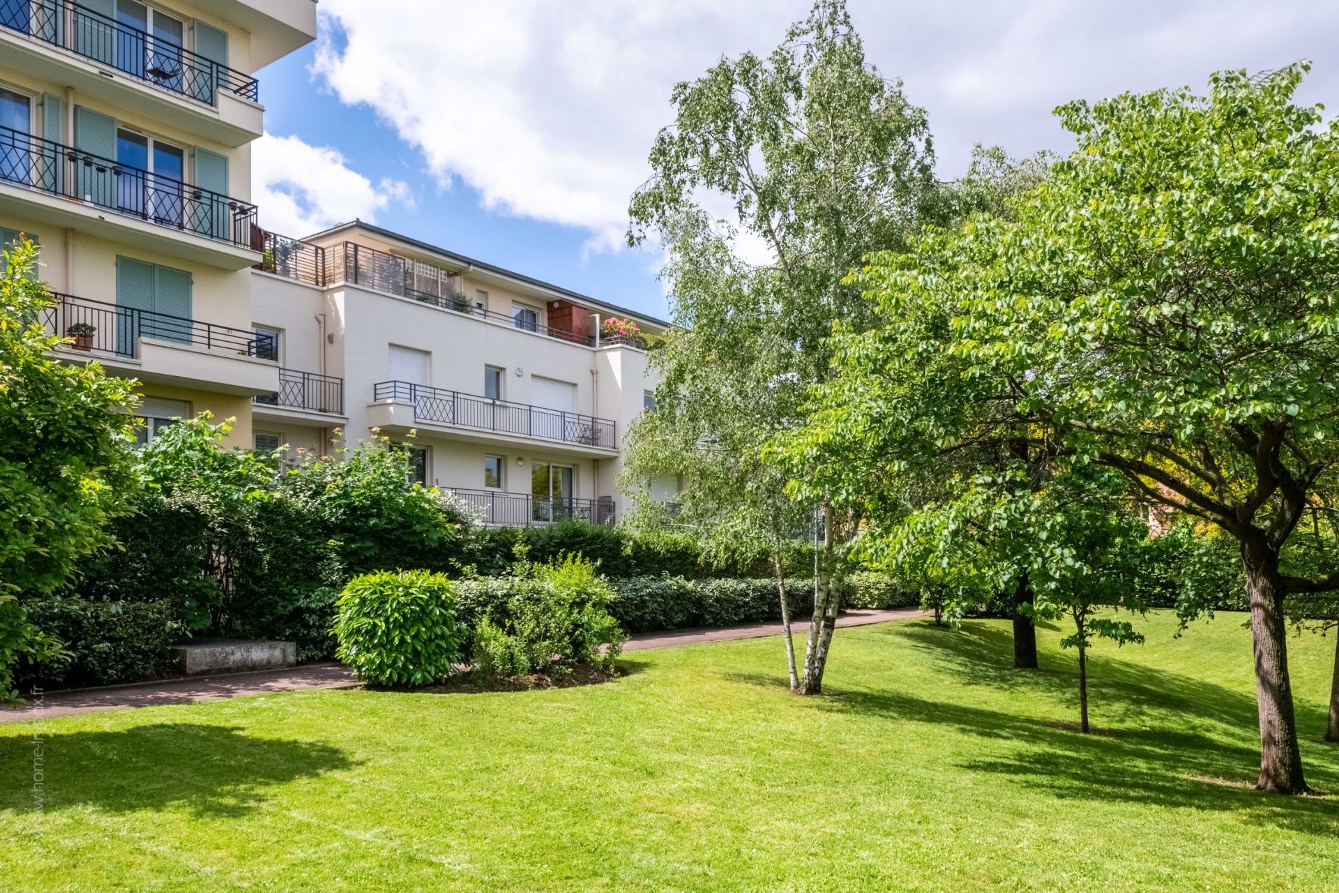 Louer Appartement 3&nbsp;Pièces 70.71&nbsp;m² Rueil-Malmaison