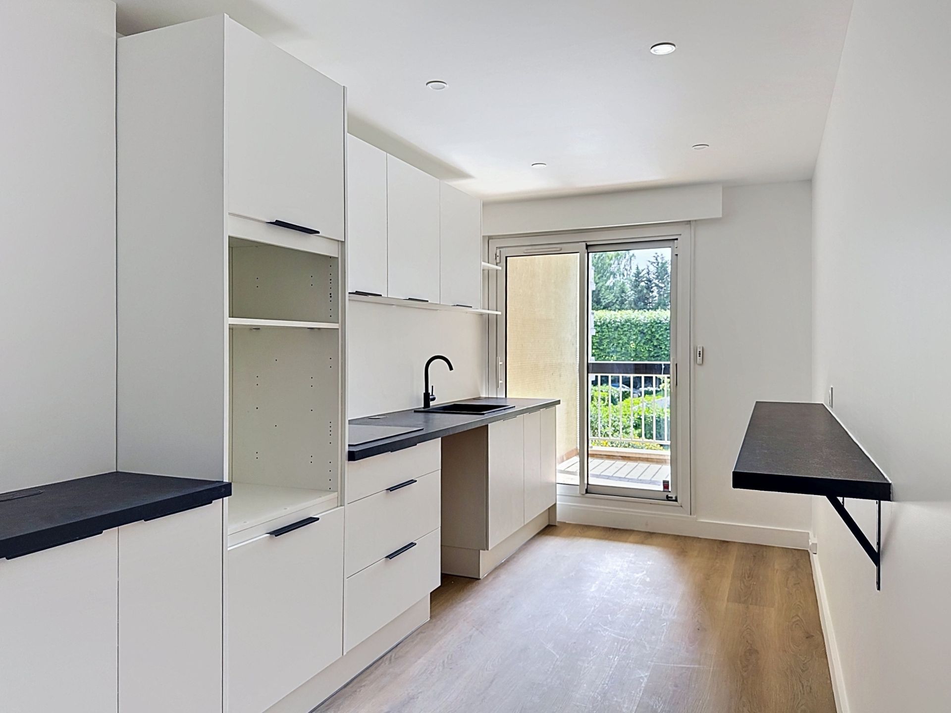 Acheter Appartement 5&nbsp;Pièces 102.08&nbsp;m² Rueil-Malmaison