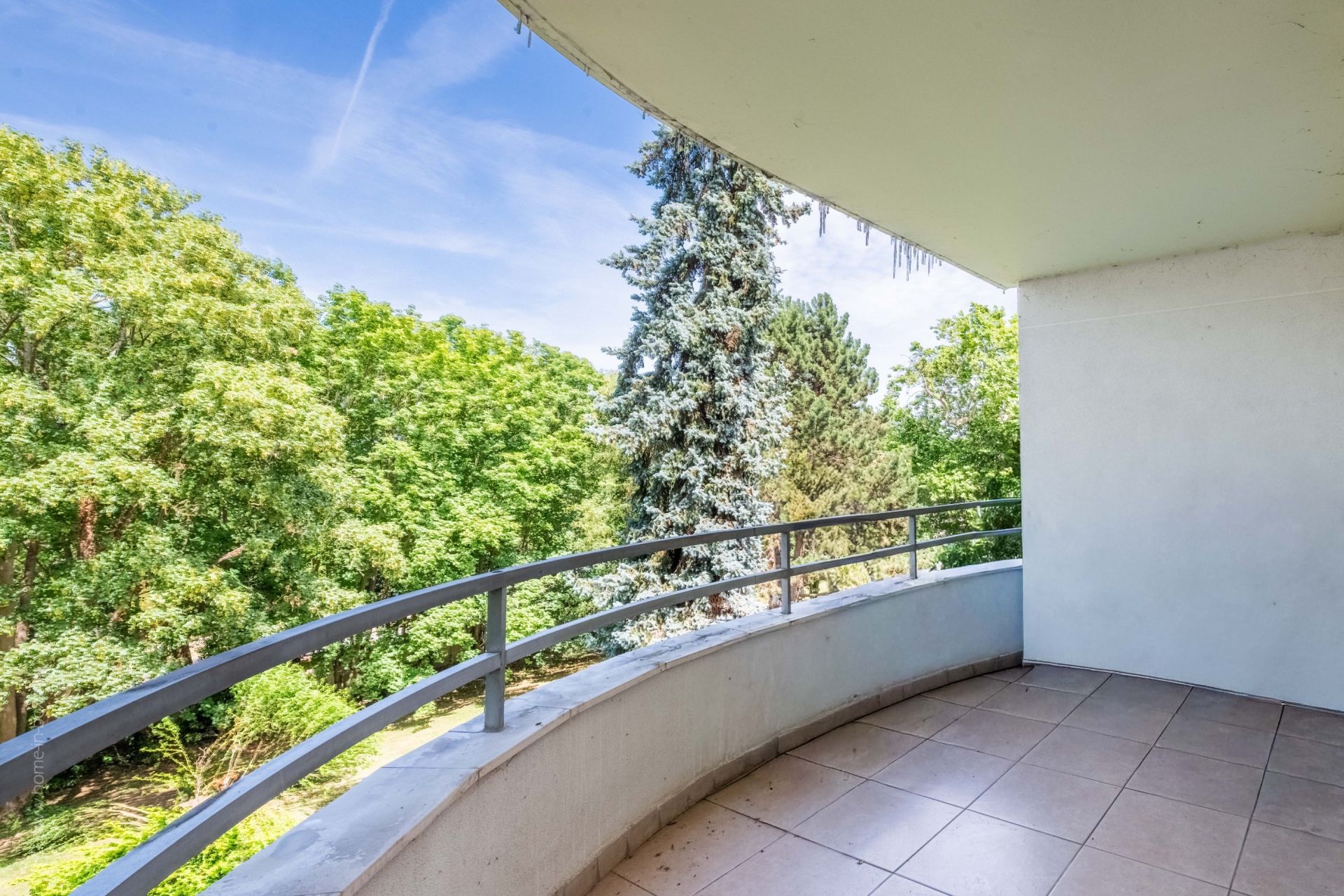 Louer Appartement 5&nbsp;Pièces 129.26&nbsp;m² Bougival