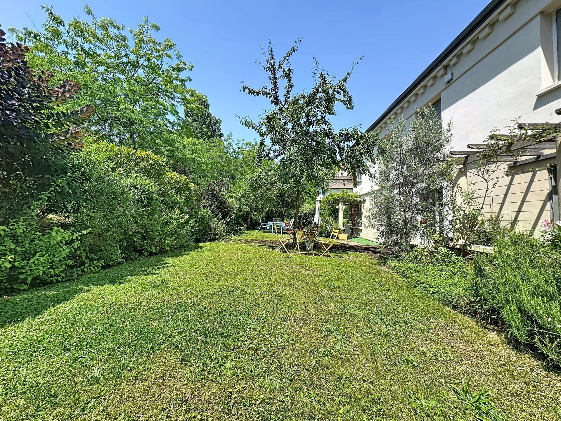 Acheter Appartement 4&nbsp;Pièces 80.21&nbsp;m² Garches