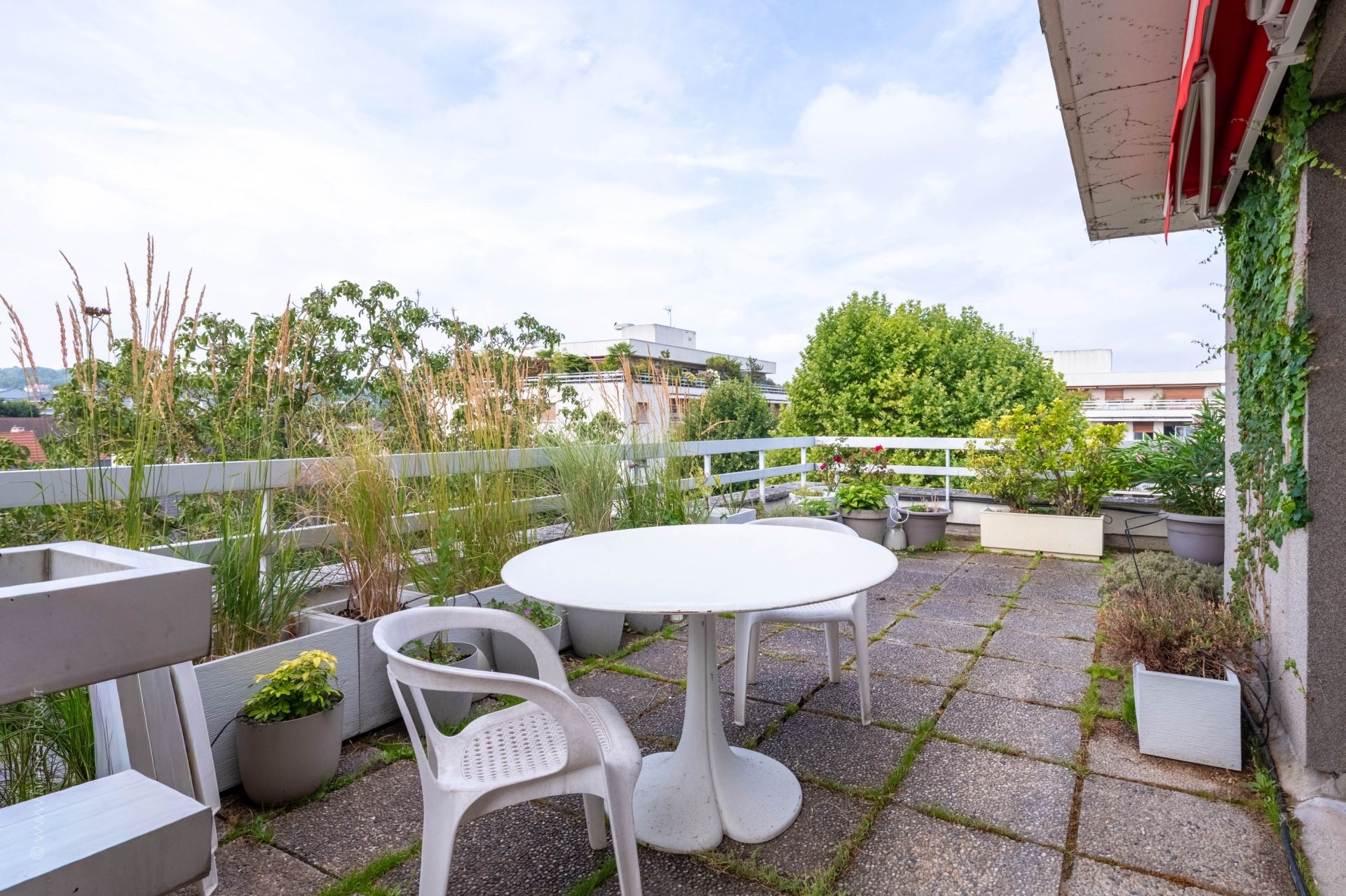 Louer Appartement 6&nbsp;Pièces 124.76&nbsp;m² Rueil-Malmaison