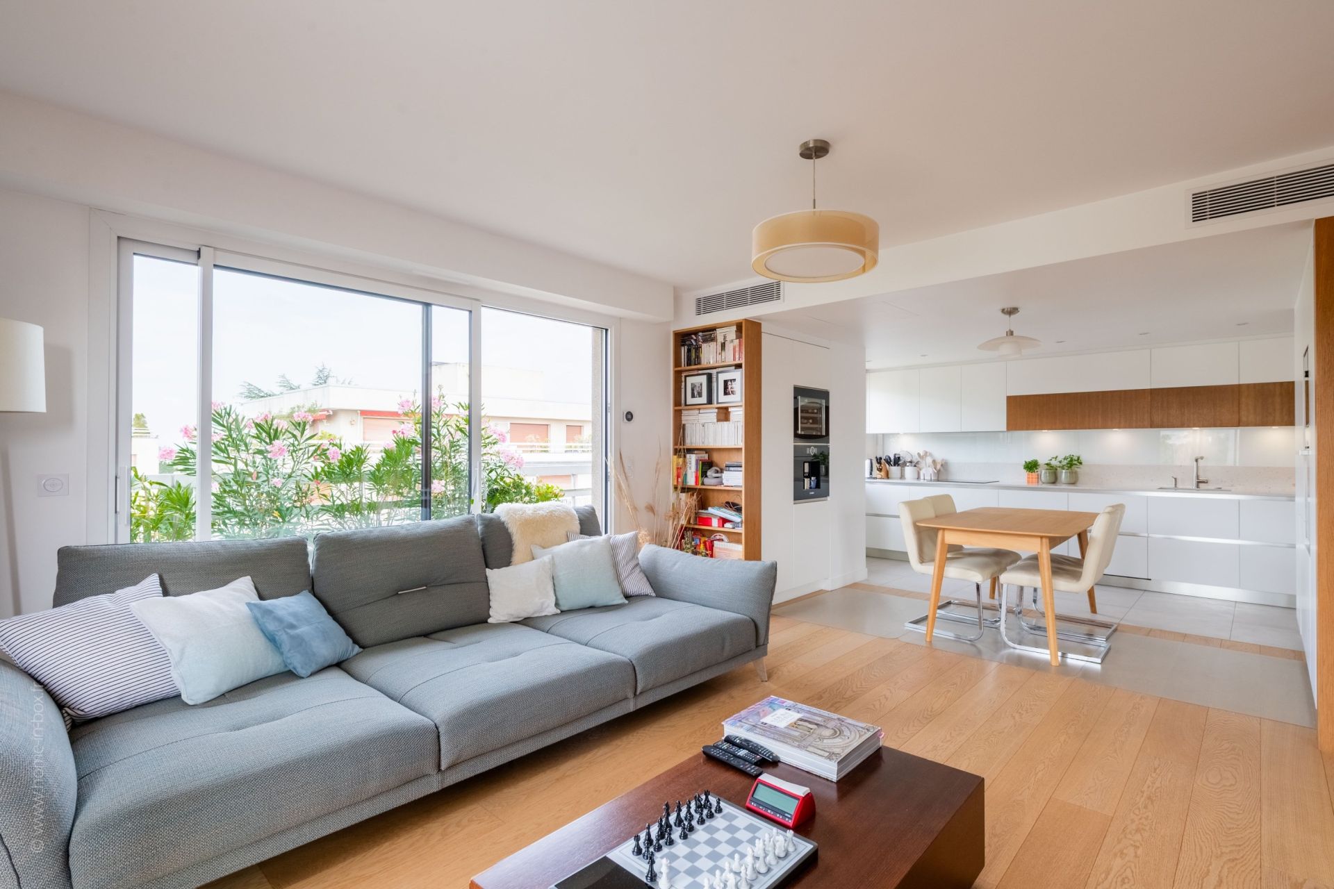 Louer Appartement 6&nbsp;Pièces 124.76&nbsp;m² Rueil-Malmaison