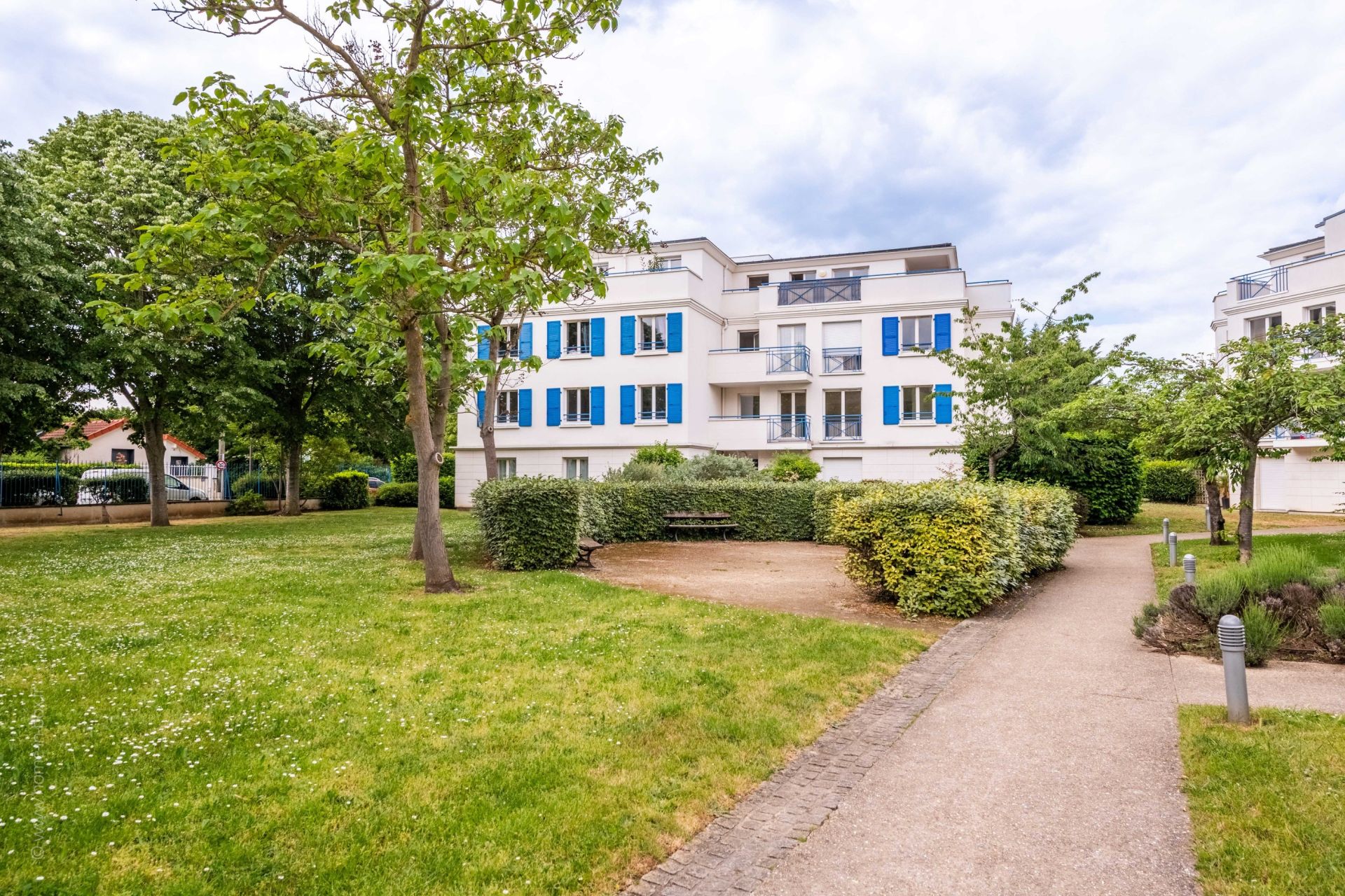Acheter Appartement 5&nbsp;Pièces 109.58&nbsp;m² Rueil-Malmaison
