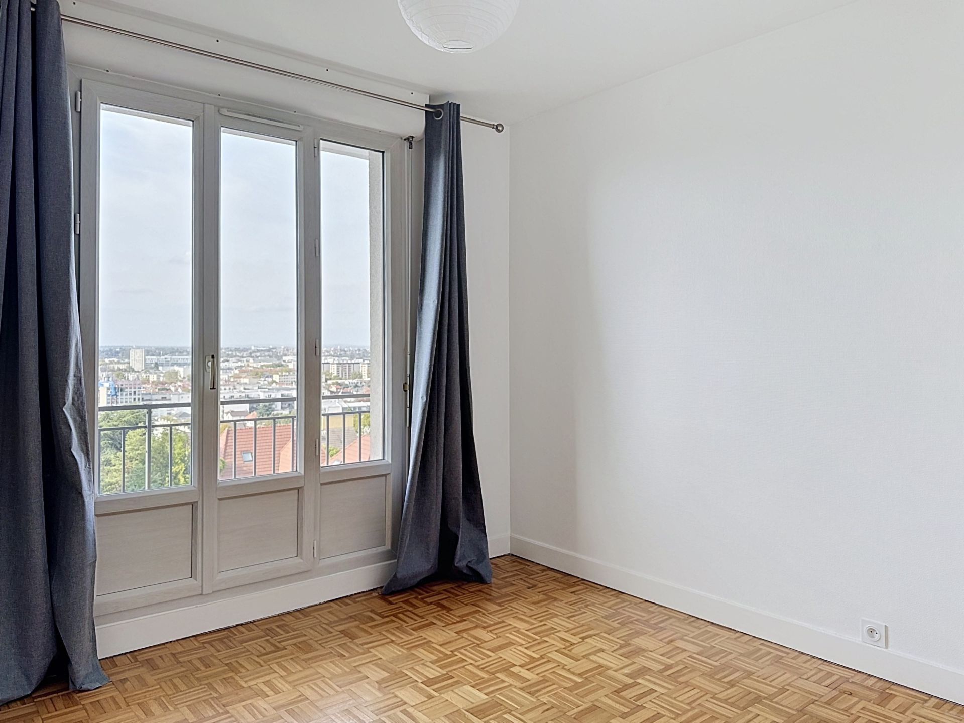 Acheter Appartement 4&nbsp;Pièces 76.12&nbsp;m² Rueil-Malmaison