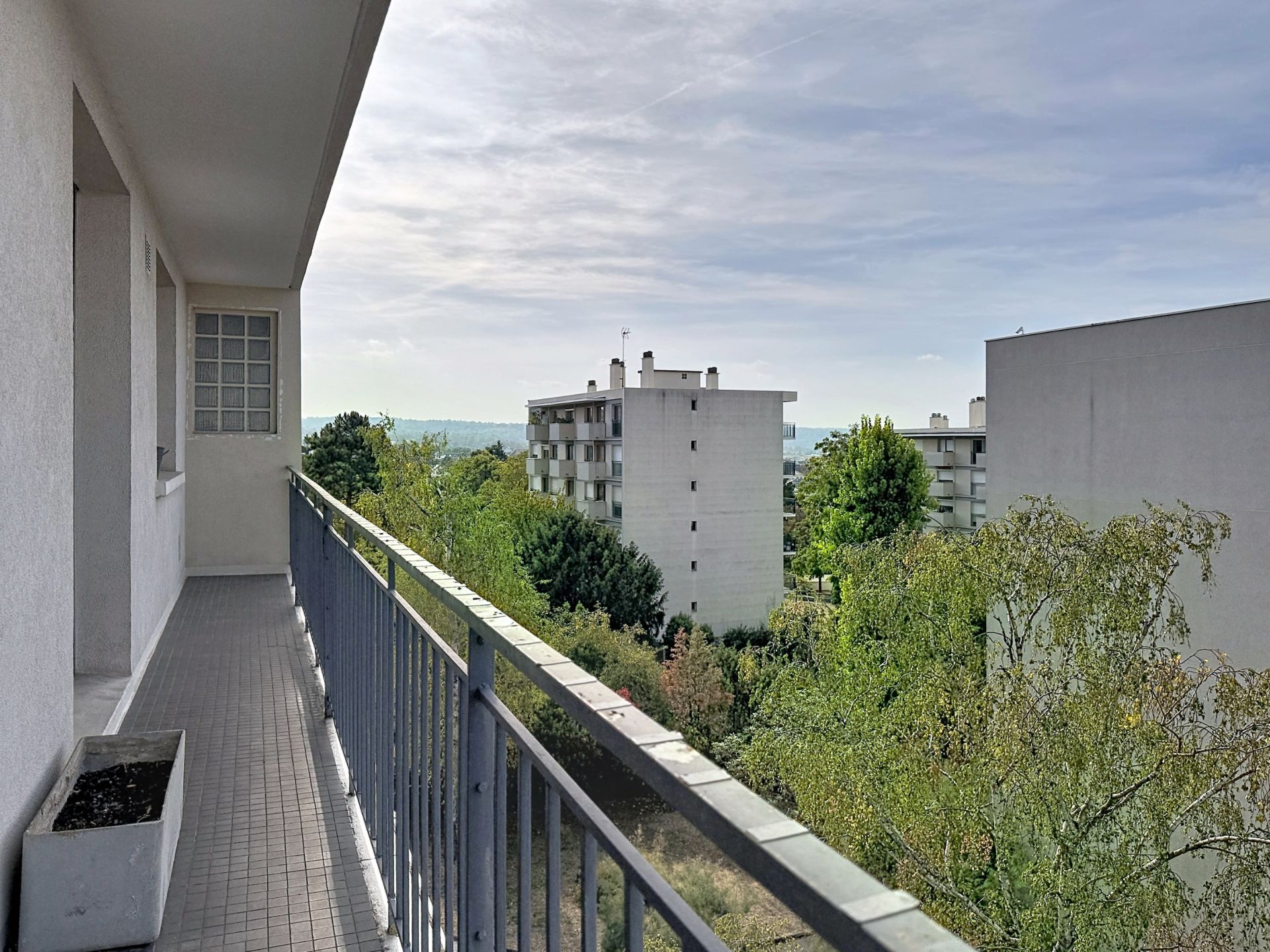 Acheter Appartement 4&nbsp;Pièces 76.12&nbsp;m² Rueil-Malmaison