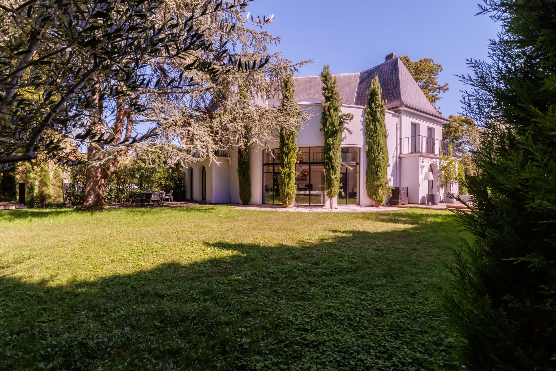Acheter Maison 12&nbsp;Pièces 411.66&nbsp;m² Le Pecq